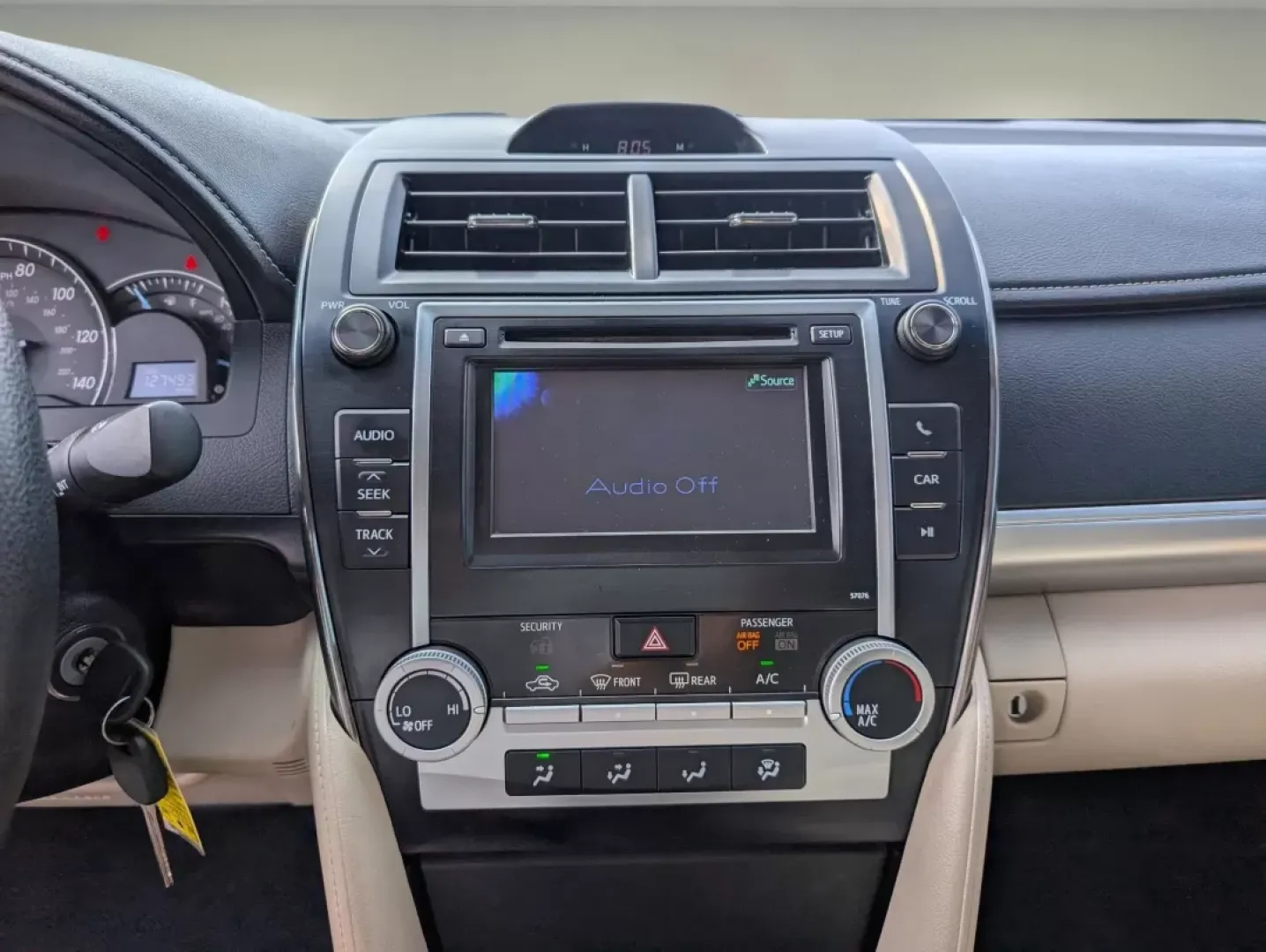 2013 Toyota Camry LE (4T1BF1FK1DU) with an Other engine, located at 1430 Gateway Drive, Opelika, AL, 36801, (334) 239-0944, 32.637871, -85.409790 - **Discover the Perfect Blend of Reliability and Comfort with the 2013 Toyota Camry at Gils Auto!**<br /> <br /> Are you searching for a dependable vehicle that fits seamlessly into your busy lifestyle? Look no further than Gils Auto, your trusted Buy Here Pay Here dealership in Phenix City, AL. Our - Photo#13