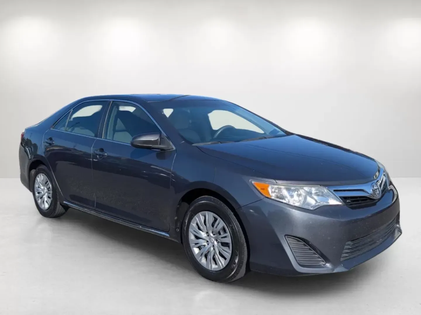 2013 Toyota Camry LE (4T1BF1FK0DU) with an Other engine, located at 1430 Gateway Drive, Opelika, AL, 36801, (334) 239-0944, 32.637871, -85.409790 - **Unlock Your Driving Potential with the 2013 Toyota Camry: A Smart Choice for Every Lifestyle!**<br /> <br /> Are you ready to elevate your daily commute or embark on weekend adventures? Look no further than this stunning 2013 Toyota Camry, available now at Gils Auto in Phenix City, AL. This reliab - Photo#2