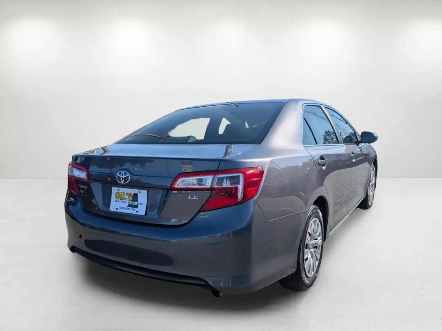 2013 Toyota Camry LE (4T1BF1FK0DU) with an Other engine, located at 1430 Gateway Drive, Opelika, AL, 36801, (334) 239-0944, 32.637871, -85.409790 - **Unlock Your Driving Potential with the 2013 Toyota Camry: A Smart Choice for Every Lifestyle!**<br /> <br /> Are you ready to elevate your daily commute or embark on weekend adventures? Look no further than this stunning 2013 Toyota Camry, available now at Gils Auto in Phenix City, AL. This reliab - Photo#4