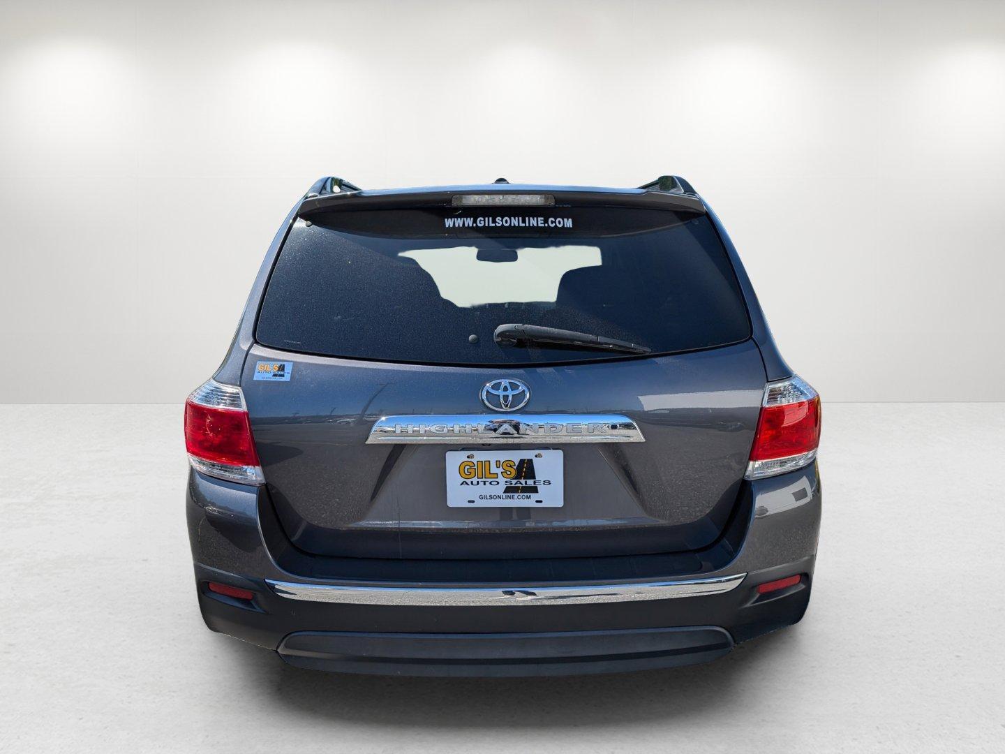 2013 Toyota Highlander (5TDZK3EH9DS) with an Gas V6 3.5L/211 engine, 5-Speed Automatic w/Manual Shift transmission, located at 5115 14th Ave., Columbus, GA, 31904, (706) 323-0345, 32.511494, -84.971046 - 2013 Toyota Highlander - Photo#5