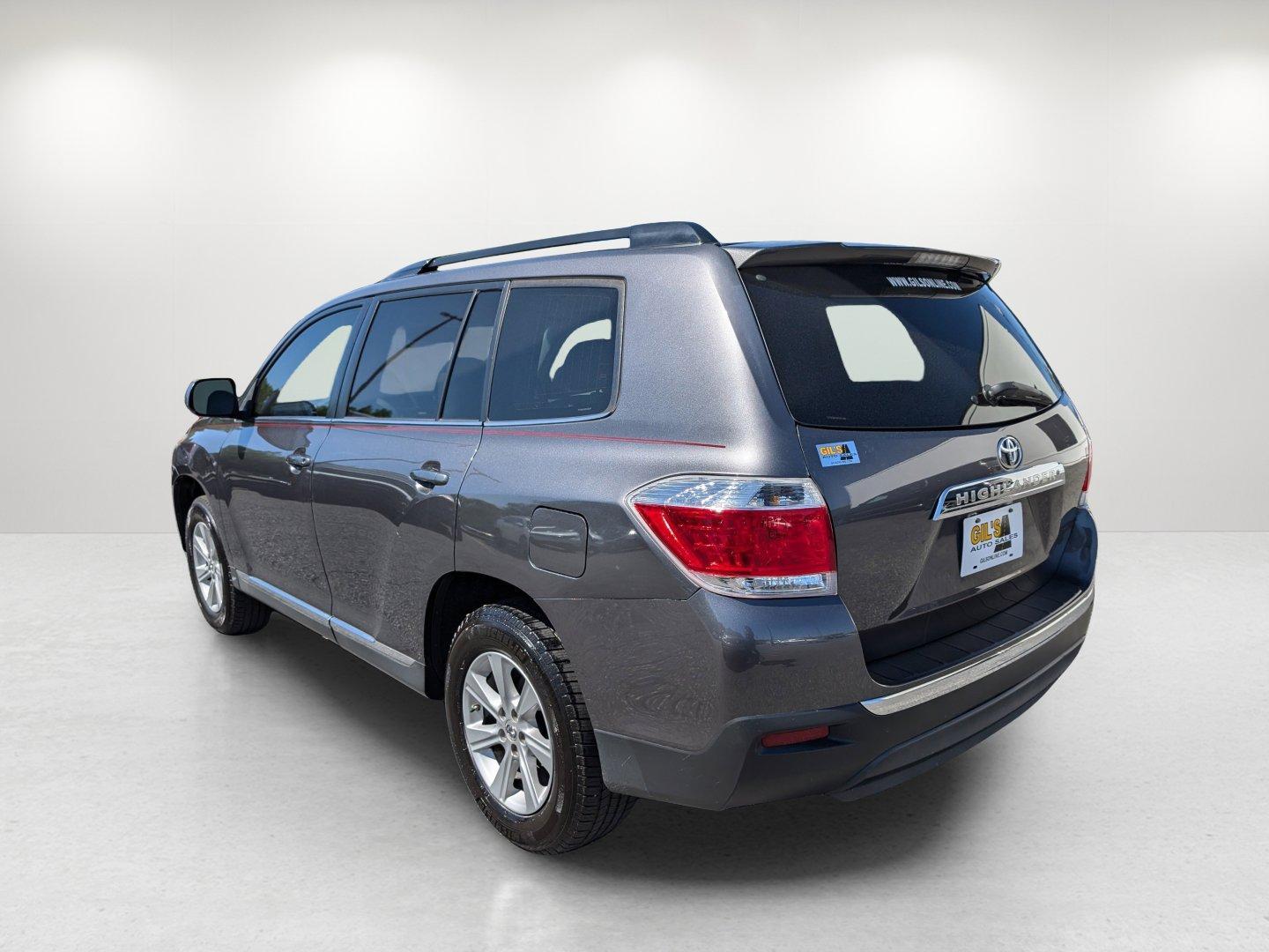 2013 Toyota Highlander (5TDZK3EH9DS) with an Gas V6 3.5L/211 engine, 5-Speed Automatic w/Manual Shift transmission, located at 5115 14th Ave., Columbus, GA, 31904, (706) 323-0345, 32.511494, -84.971046 - 2013 Toyota Highlander - Photo#6