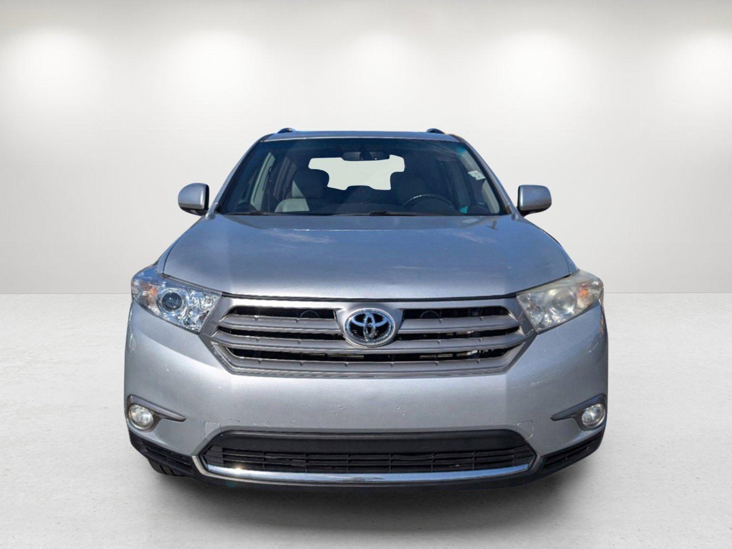 2013 Toyota Highlander Limited (5TDDK3EH9DS) with an Gas V6 3.5L/211 engine, 5-Speed Automatic w/Manual Shift transmission, located at 7000 Northlake Connector, Columbus, GA, 31904, (706) 987-8085, 32.524975, -84.978134 - 2013 Toyota Highlander Limited - Photo#1