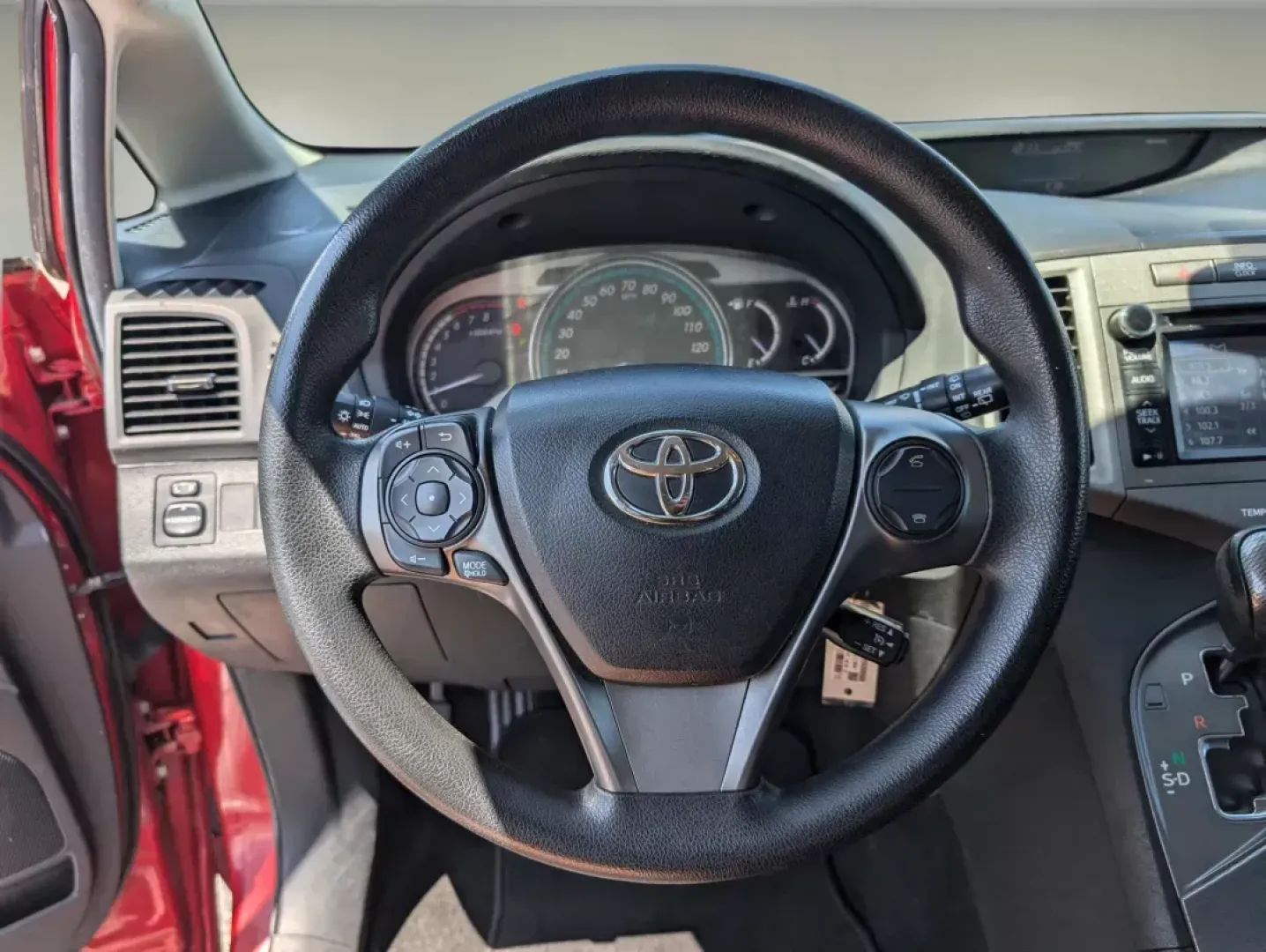 2013 Toyota Venza LE (4T3ZA3BB9DU) with an Gas I4 2.7L/163 engine, 6-Speed Automatic transmission, located at 7000 Northlake Connector, Columbus, GA, 31904, (706) 987-8085, 32.524975, -84.978134 - 2013 Toyota Venza LE - Photo#15
