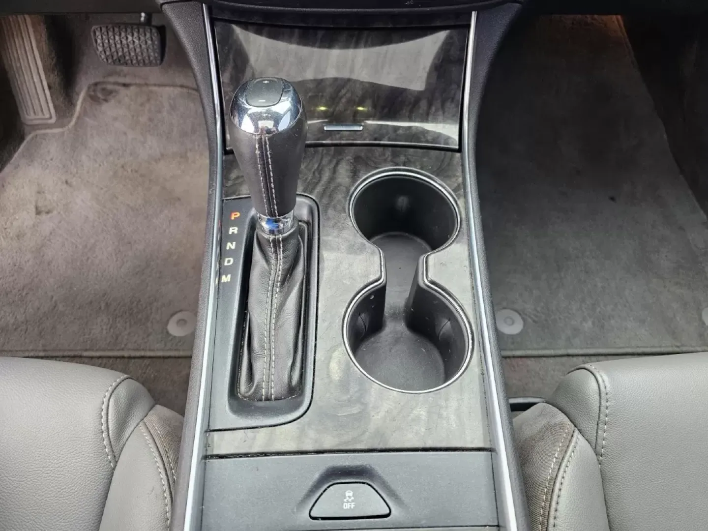 2014 /Jet Black/Dark Titanium Chevrolet Impala LT (1G1115SL6EU) with an Other engine, located at 1430 Gateway Drive, Opelika, AL, 36801, (334) 239-0944, 32.637871, -85.409790 - Experience a new level of driving with the 2014 Chevrolet Impala LT at Gils Auto in Phenix City, AL! Perfectly tailored for both daily commuting and weekend adventures, this sedan embodies a blend of style, comfort, and practicality. Whether you're a growing family needing extra space, a commuter se - Photo#12