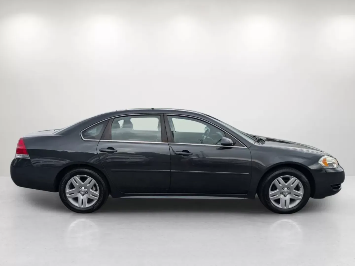 2014 /Ebony Chevrolet Impala Limited LT (2G1WB5E33E1) with an Other engine, located at 521 Old Farm Lane Rd, Prattville, AL, 36066, (334) 325-1505, 32.482460, -86.416367 - **Drive Your Dreams with the 2014 Chevrolet Impala Limited at Gils Auto in Prattville!**<br /> <br /> Are you in the market for a reliable sedan that perfectly blends style, comfort, and performance? Look no further than the 2014 Chevrolet Impala Limited, available now at Gils Auto, your trusted Buy - Photo#3