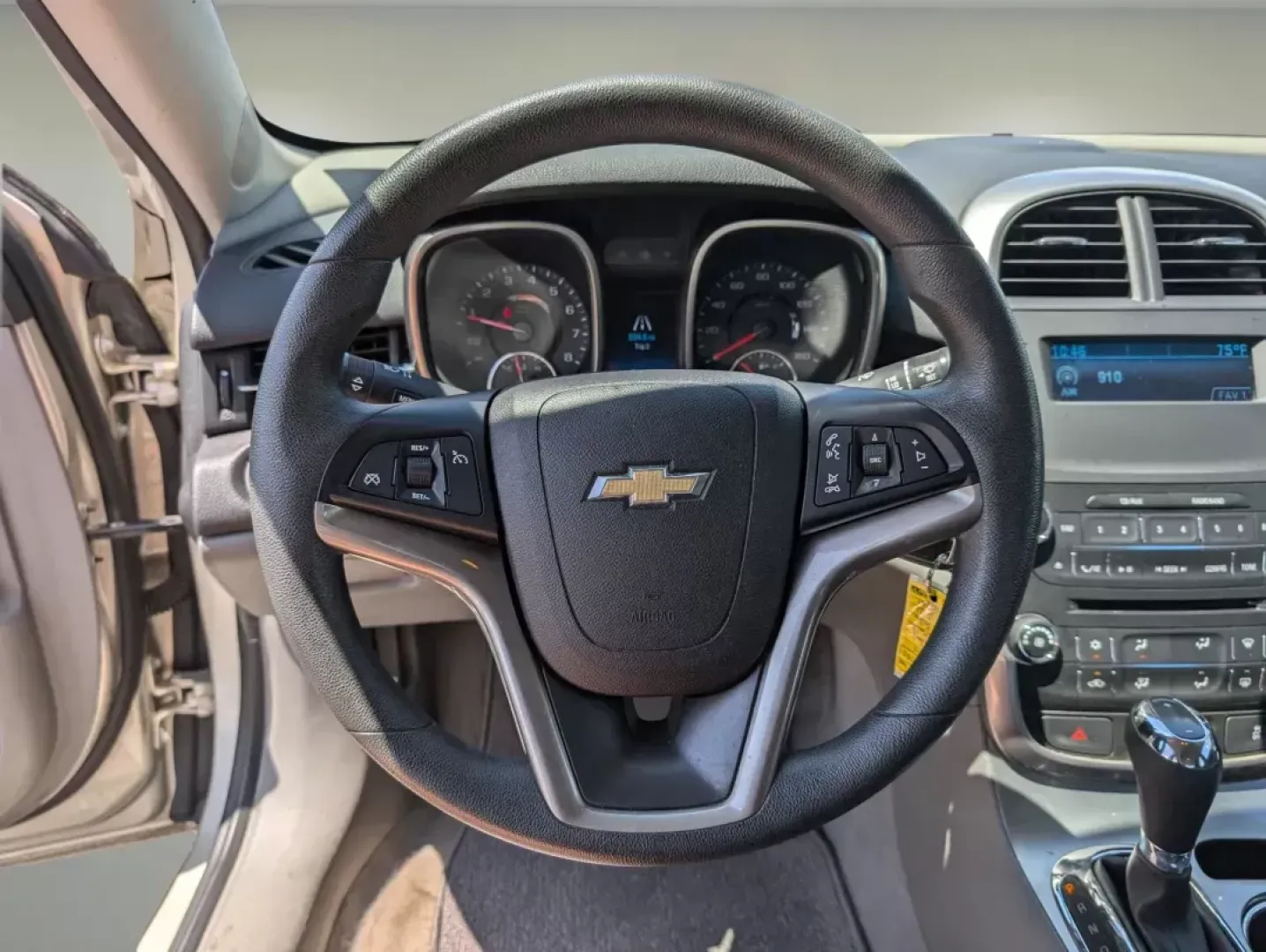 2014 /Jet Black/Titanium Chevrolet Malibu LS (1G11B5SL1EF) with an Gas I4 2.5L/150 engine, 6-Speed Automatic transmission, located at 5115 14th Ave., Columbus, GA, 31904, (706) 323-0345, 32.511494, -84.971046 - 2014 Chevrolet Malibu LS - Photo#15