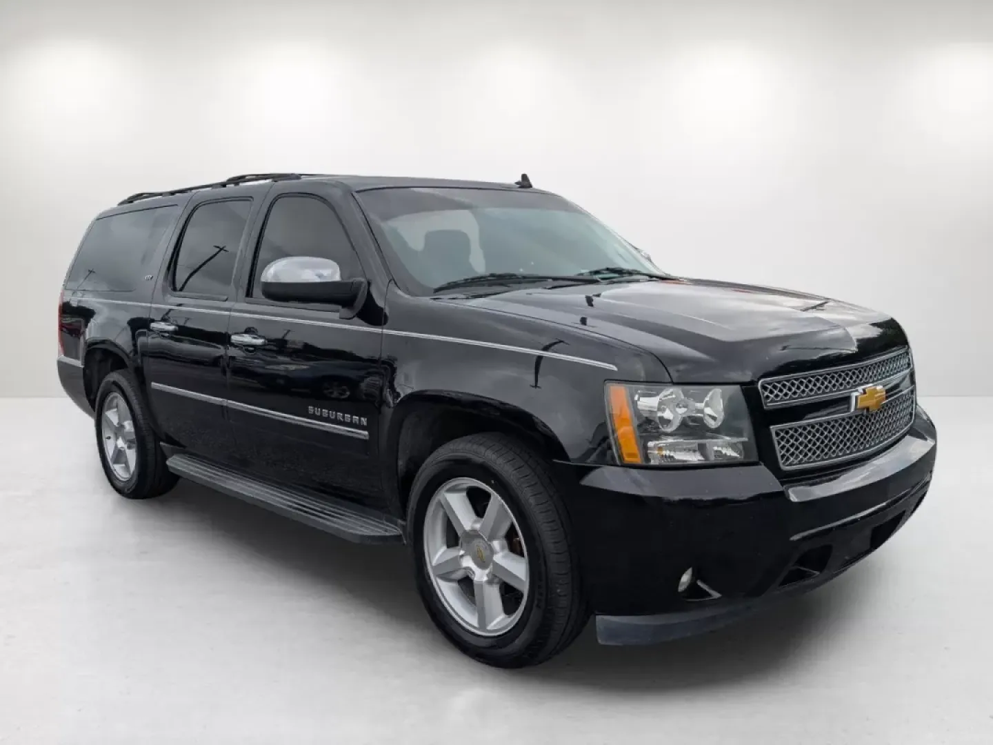2014 /Ebony Chevrolet Suburban LTZ (1GNSCKE00ER) with an Other engine, located at 1430 Gateway Drive, Opelika, AL, 36801, (334) 239-0944, 32.637871, -85.409790 - Experience the ultimate in family adventure with the 2014 Chevrolet Suburban LTZ, available now at Gils Auto in Phenix City, Alabama. This spacious SUV is designed for those who seek comfort and style, making it perfect for growing families, weekend getaways, or long commutes. With ample seating for - Photo#2