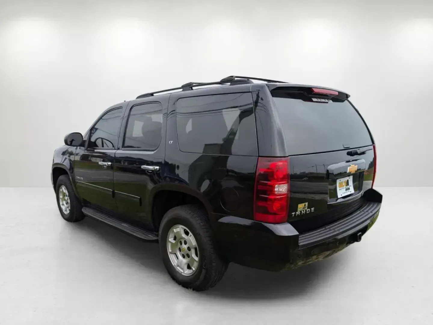 2014 /Ebony Chevrolet Tahoe LT (1GNSCBE00ER) with an Gas/Ethanol V8 5.3L/323 engine, 6-Speed Automatic transmission, located at 3959 U.S. 80 W, Phenix City, AL, 36870, (334) 297-4885, 32.469296, -85.135185 - 2014 Chevrolet Tahoe LT - Photo#6
