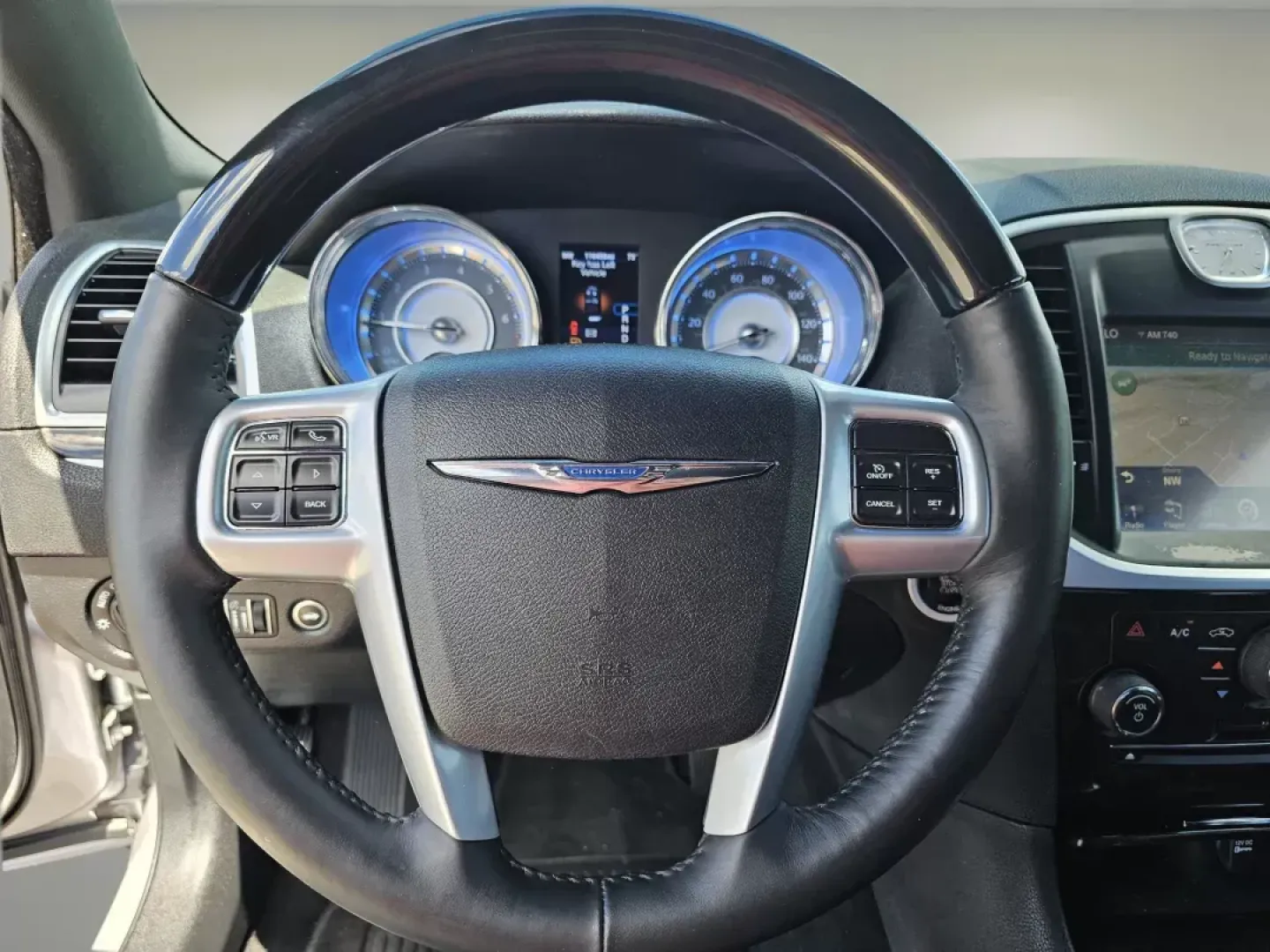 2014 /Black Chrysler 300 300C (2C3CCAEGXEH) with an Regular Unleaded V-6 3.6 L/220 engine, 8-Speed Automatic w/OD transmission, located at 521 Old Farm Lane Rd, Prattville, AL, 36066, (334) 325-1505, 32.482460, -86.416367 - 2014 Chrysler 300 300C - Photo#10