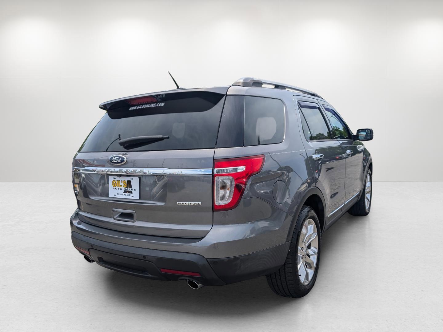 2014 Ford Explorer XLT (1FM5K7D87EG) with an Regular Unleaded V-6 3.5 L/213 engine, 6-Speed Automatic w/OD transmission, located at 804 22nd Ave, Phenix City, AL, 36870, (334) 297-1860, 32.484749, -85.024475 - 2014 Ford Explorer XLT - Photo#4