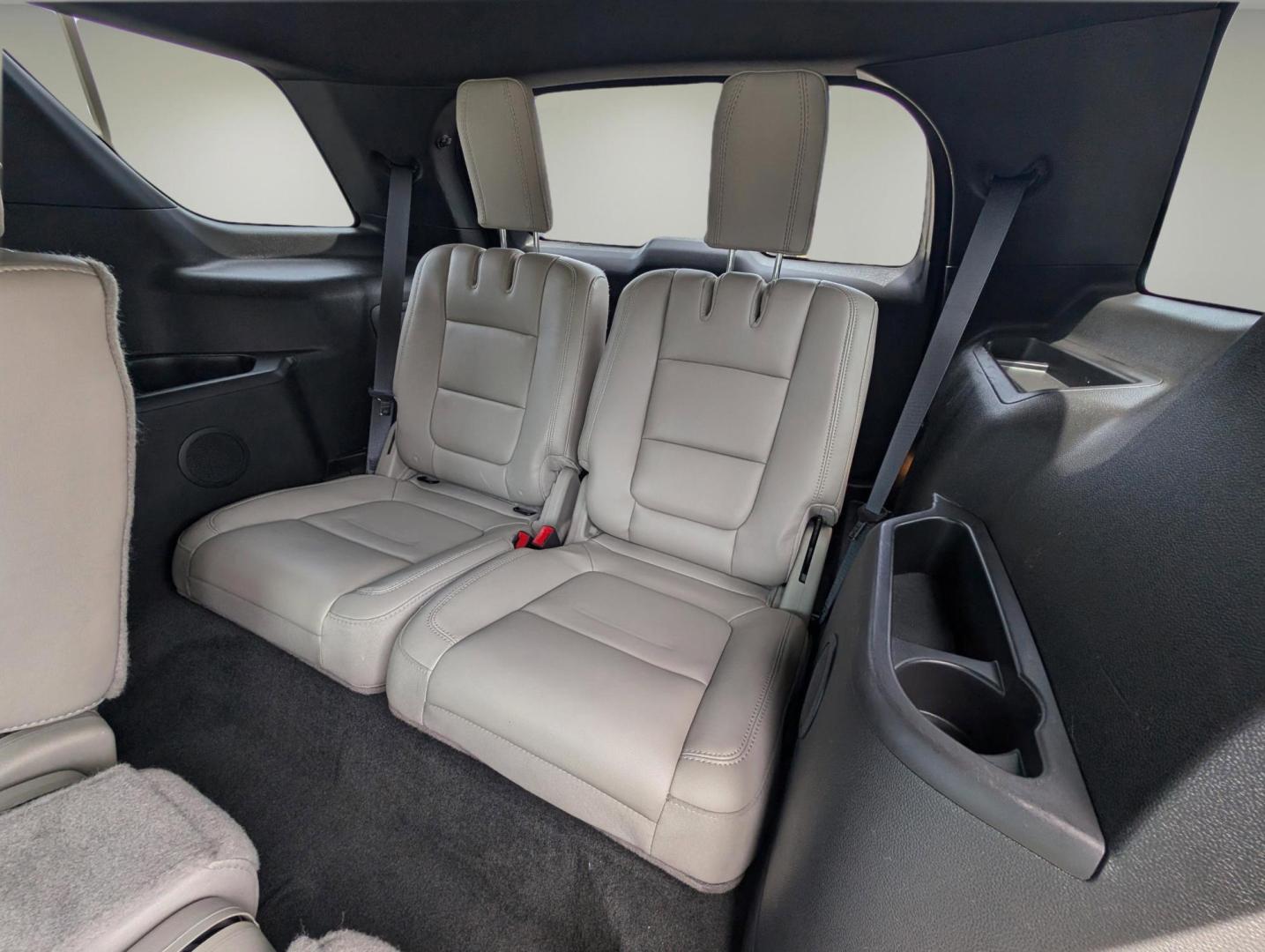 2014 Ford Explorer XLT (1FM5K7D87EG) with an Regular Unleaded V-6 3.5 L/213 engine, 6-Speed Automatic w/OD transmission, located at 804 22nd Ave, Phenix City, AL, 36870, (334) 297-1860, 32.484749, -85.024475 - 2014 Ford Explorer XLT - Photo#11