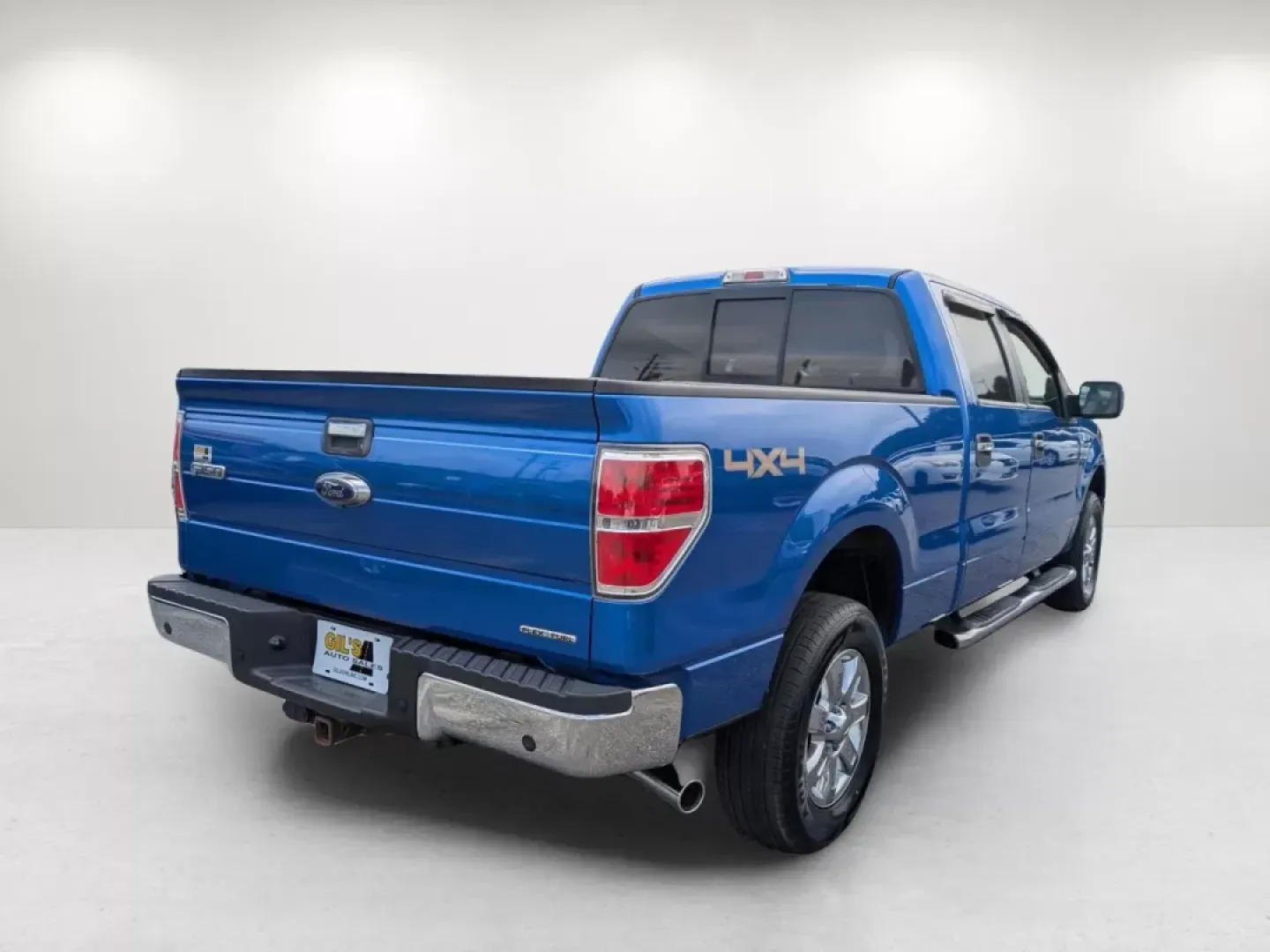 2014 Ford F-150 XLT (1FTFW1EF7EF) with an Other engine, located at 1430 Gateway Drive, Opelika, AL, 36801, (334) 239-0944, 32.637871, -85.409790 - **Take on Life's Adventures with the 2014 Ford F-150 at Gils Auto - Phenix City!**<br /> <br /> If you're looking for a vehicle that can effortlessly transition from daily commutes to weekend adventures, the 2014 Ford F-150 Crew Cab Pickup is the perfect choice for you. This rugged yet refined truck - Photo#5