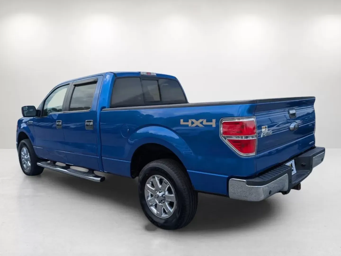 2014 Ford F-150 XLT (1FTFW1EF7EF) with an Other engine, located at 1430 Gateway Drive, Opelika, AL, 36801, (334) 239-0944, 32.637871, -85.409790 - **Take on Life's Adventures with the 2014 Ford F-150 at Gils Auto - Phenix City!**<br /> <br /> If you're looking for a vehicle that can effortlessly transition from daily commutes to weekend adventures, the 2014 Ford F-150 Crew Cab Pickup is the perfect choice for you. This rugged yet refined truck - Photo#13