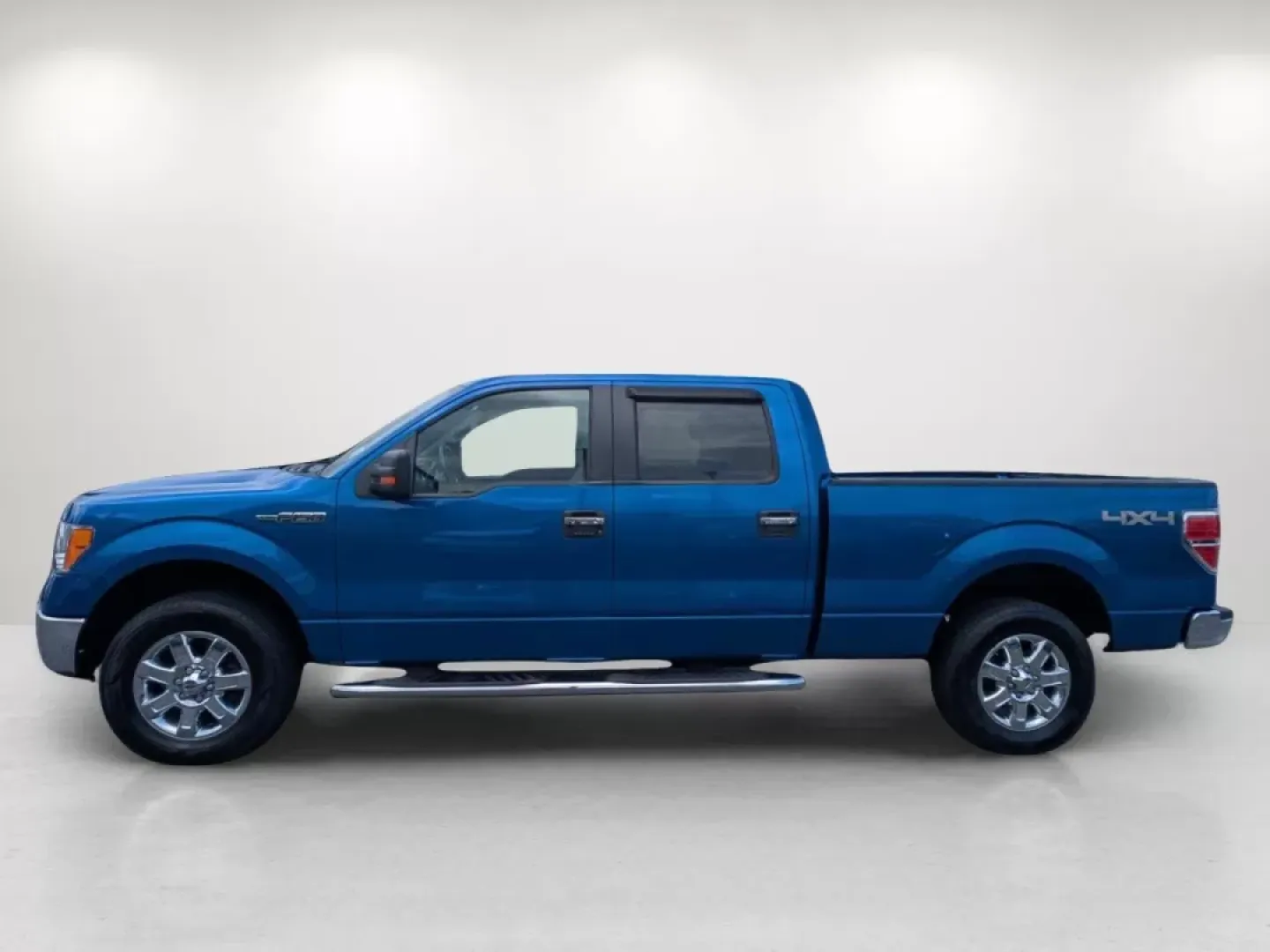2014 Ford F-150 XLT (1FTFW1EF7EF) with an Other engine, located at 1430 Gateway Drive, Opelika, AL, 36801, (334) 239-0944, 32.637871, -85.409790 - **Take on Life's Adventures with the 2014 Ford F-150 at Gils Auto - Phenix City!**<br /> <br /> If you're looking for a vehicle that can effortlessly transition from daily commutes to weekend adventures, the 2014 Ford F-150 Crew Cab Pickup is the perfect choice for you. This rugged yet refined truck - Photo#15