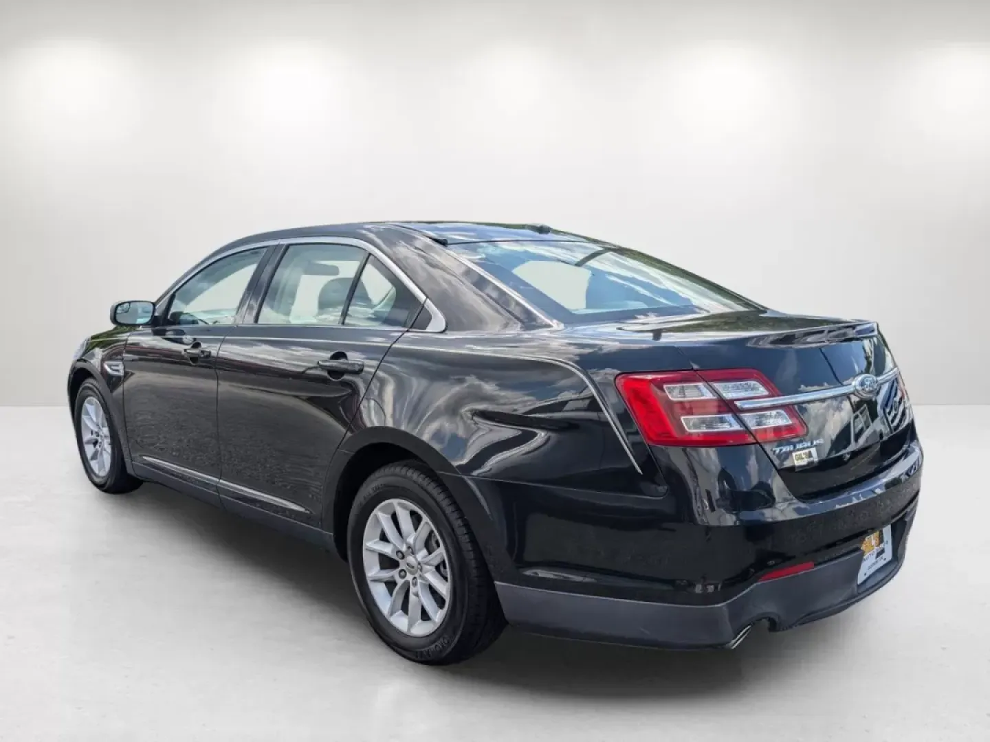 2014 Ford Taurus SE (1FAHP2D80EG) with an Other engine, located at 5115 14th Ave., Columbus, GA, 31904, (706) 323-0345, 32.511494, -84.971046 - 2014 Ford Taurus SE - Photo#7