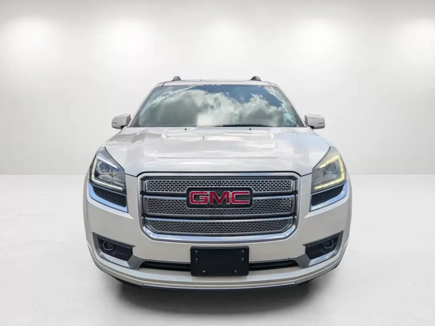 2014 /Cocoa Dune GMC Acadia Denali (1GKKRTKD9EJ) with an Gas V6 3.6L/220 engine, 6-Speed Automatic transmission, located at 3959 U.S. 80 W, Phenix City, AL, 36870, (334) 297-4885, 32.469296, -85.135185 - **Adventure Awaits with the 2014 GMC Acadia Denali Your Family's Next SUV!**<br /> <br /> Are you looking for a versatile vehicle that can handle everything from weekend getaways to daily commutes? At Gils Auto in Phenix City, AL, we have the perfect solution: the 2014 GMC Acadia Denali. Designed f - Photo#1