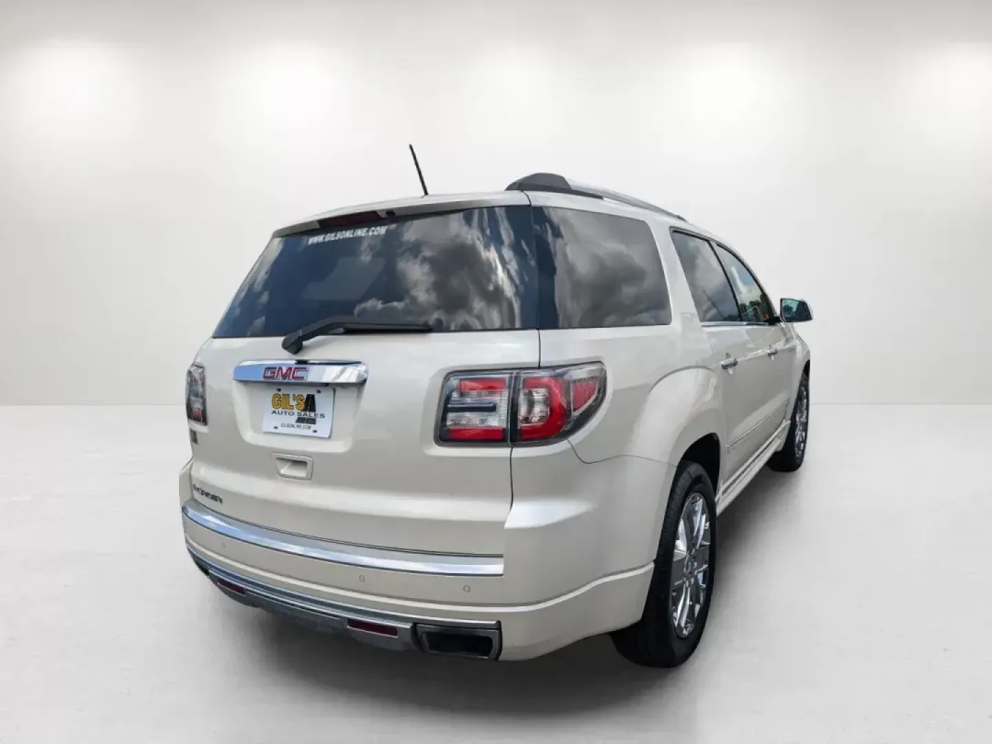 2014 /Cocoa Dune GMC Acadia Denali (1GKKRTKD9EJ) with an Gas V6 3.6L/220 engine, 6-Speed Automatic transmission, located at 3959 U.S. 80 W, Phenix City, AL, 36870, (334) 297-4885, 32.469296, -85.135185 - **Adventure Awaits with the 2014 GMC Acadia Denali Your Family's Next SUV!**<br /> <br /> Are you looking for a versatile vehicle that can handle everything from weekend getaways to daily commutes? At Gils Auto in Phenix City, AL, we have the perfect solution: the 2014 GMC Acadia Denali. Designed f - Photo#4