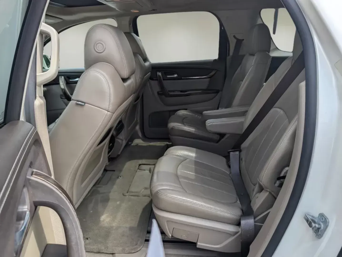 2014 /Cocoa Dune GMC Acadia Denali (1GKKRTKD9EJ) with an Gas V6 3.6L/220 engine, 6-Speed Automatic transmission, located at 3959 U.S. 80 W, Phenix City, AL, 36870, (334) 297-4885, 32.469296, -85.135185 - **Adventure Awaits with the 2014 GMC Acadia Denali Your Family's Next SUV!**<br /> <br /> Are you looking for a versatile vehicle that can handle everything from weekend getaways to daily commutes? At Gils Auto in Phenix City, AL, we have the perfect solution: the 2014 GMC Acadia Denali. Designed f - Photo#10