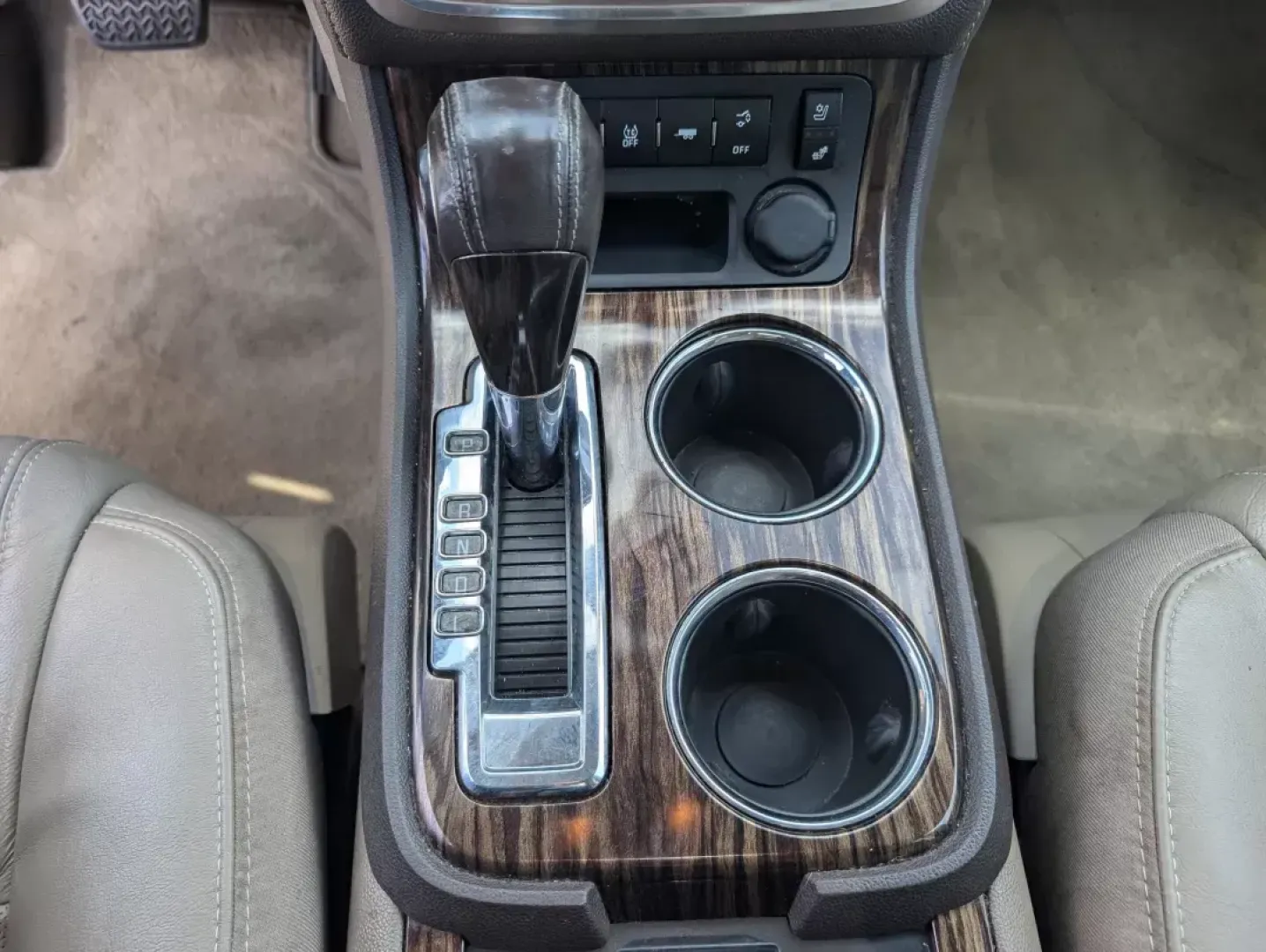 2014 /Cocoa Dune GMC Acadia Denali (1GKKRTKD9EJ) with an Gas V6 3.6L/220 engine, 6-Speed Automatic transmission, located at 3959 U.S. 80 W, Phenix City, AL, 36870, (334) 297-4885, 32.469296, -85.135185 - **Adventure Awaits with the 2014 GMC Acadia Denali Your Family's Next SUV!**<br /> <br /> Are you looking for a versatile vehicle that can handle everything from weekend getaways to daily commutes? At Gils Auto in Phenix City, AL, we have the perfect solution: the 2014 GMC Acadia Denali. Designed f - Photo#14
