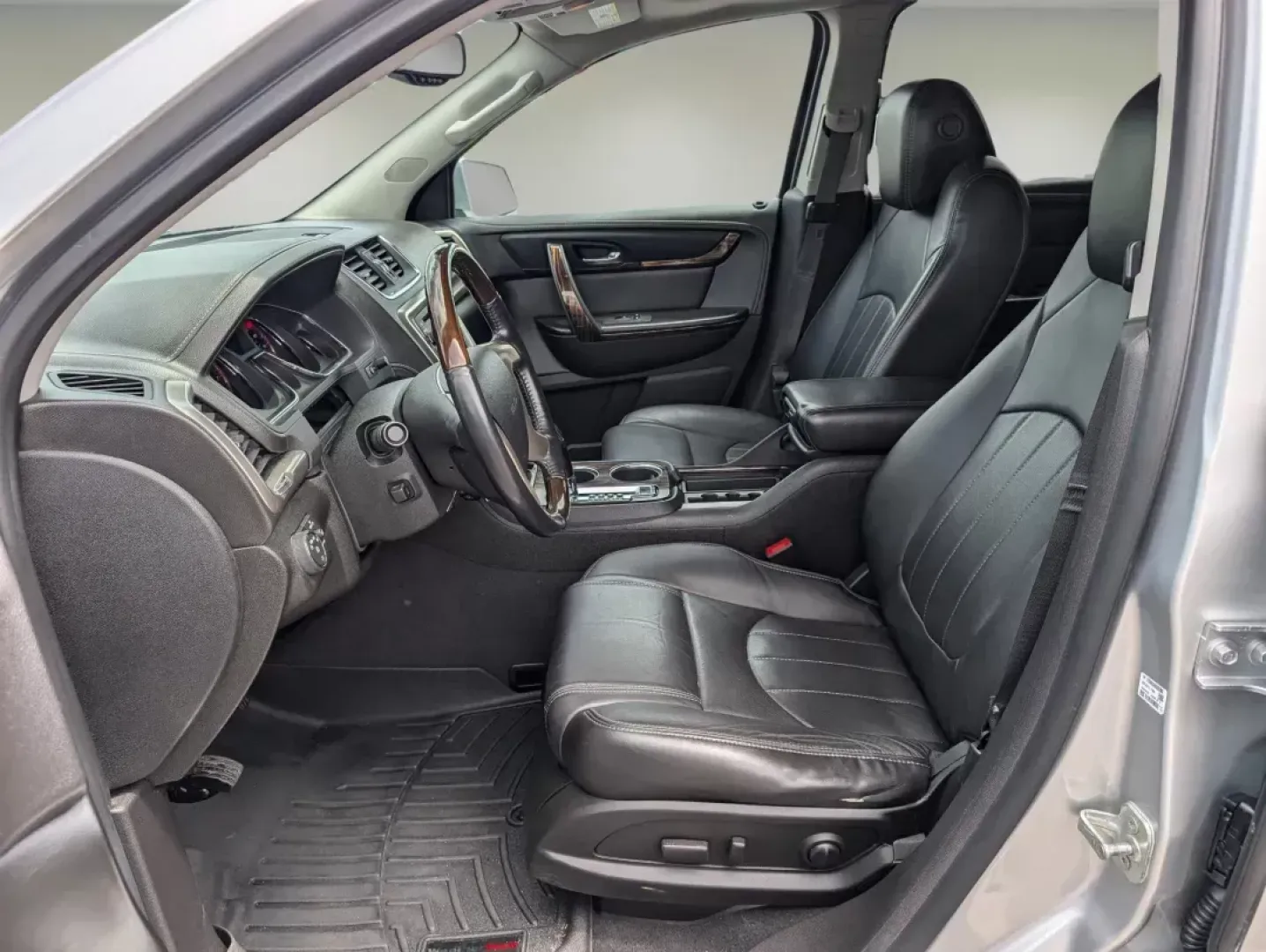 2014 /Ebony GMC Acadia Denali (1GKKVTKD4EJ) with an Other engine, located at 5115 14th Ave., Columbus, GA, 31904, (706) 323-0345, 32.511494, -84.971046 - 2014 GMC Acadia Denali - Photo#9