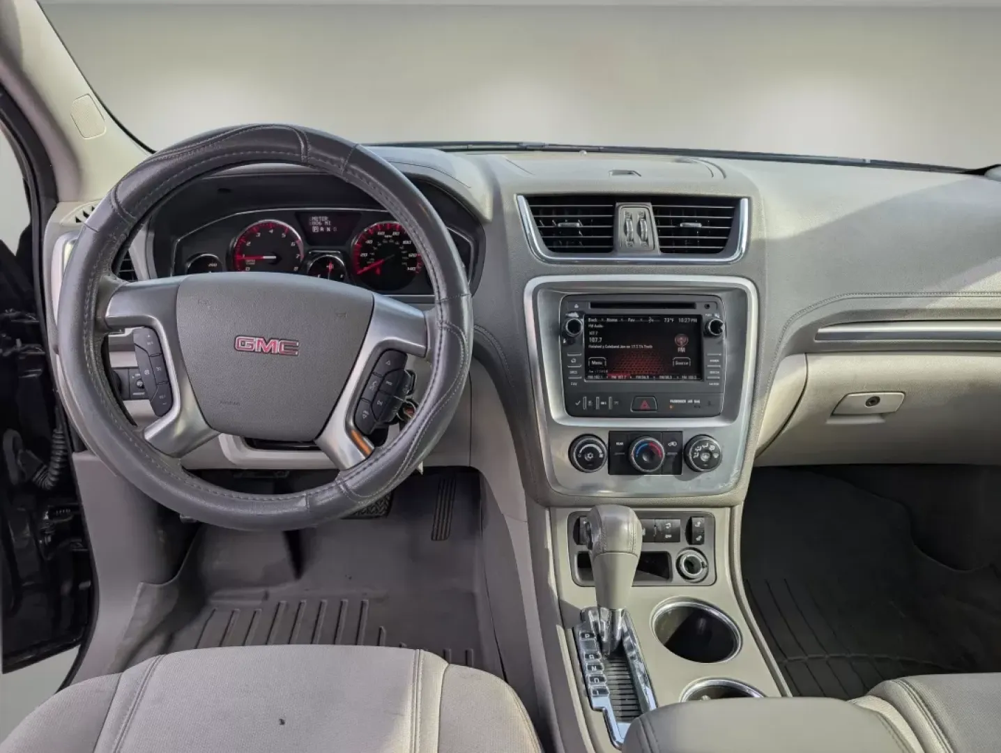 2014 /Light Titanium GMC Acadia SLE (1GKKRPKD6EJ) with an Other engine, located at 3959 U.S. 80 W, Phenix City, AL, 36870, (334) 297-4885, 32.469296, -85.135185 - **Explore New Adventures in This 2014 GMC Acadia Available Now at Gils Auto!**<br /> <br /> Are you looking for a versatile SUV that can keep up with your busy lifestyle? Look no further than this stunning 2014 GMC Acadia, available at Gils Auto in Phenix City, AL. With its spacious interior, advan - Photo#13