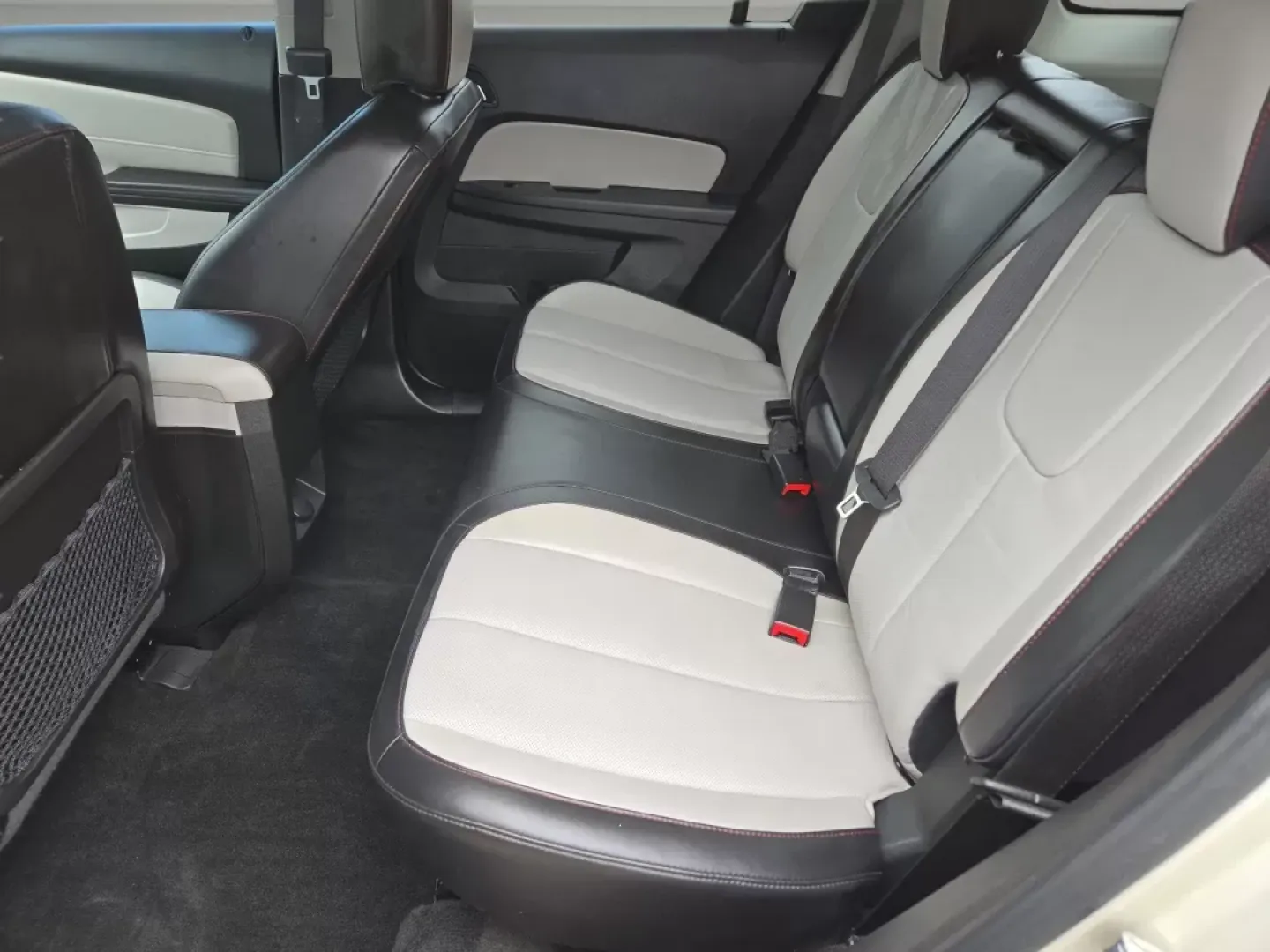 2014 /Light Titanium GMC Terrain SLT (2GKALTEK1E6) with an Other engine, located at 521 Old Farm Lane Rd, Prattville, AL, 36066, (334) 325-1505, 32.482460, -86.416367 - **Discover Adventure and Comfort with the 2014 GMC Terrain SLT at Gils Auto - Prattville**<br /> <br /> Are you in search of a versatile and stylish SUV that can seamlessly transition from your daily commute to weekend getaways? Look no further than the **2014 GMC Terrain SLT** at **Gils Auto - Prat - Photo#12