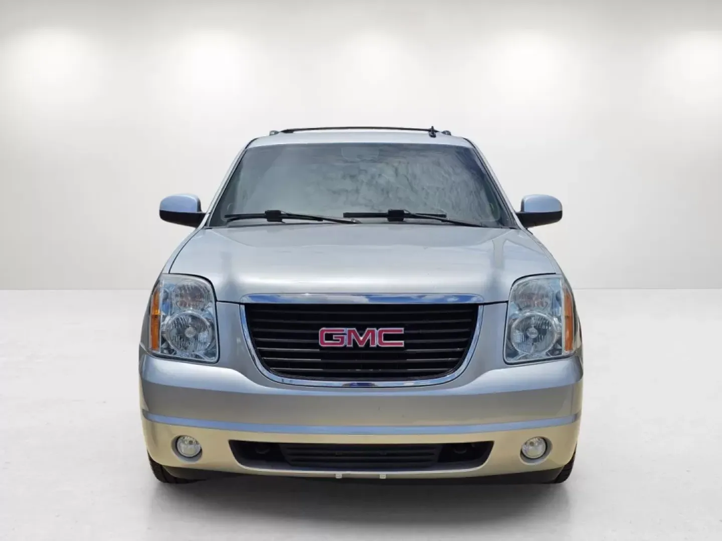 2014 /Light Tan GMC Yukon XL SLT (1GKS1KE00ER) with an Other engine, located at 521 Old Farm Lane Rd, Prattville, AL, 36066, (334) 325-1505, 32.482460, -86.416367 - **Adventure Awaits: Drive Your Family in Comfort with this 2014 GMC Yukon XL SLT!**<br /> <br /> If you're looking for an SUV that combines spaciousness with luxury and rugged capability, look no further than this stunning 2014 GMC Yukon XL SLT. Perfect for growing families, weekend adventures, or t - Photo#2
