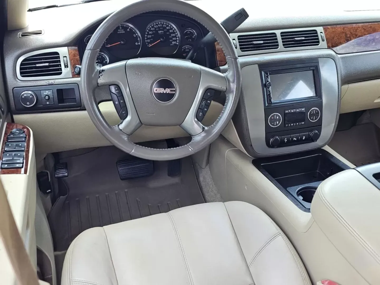 2014 /Light Tan GMC Yukon XL SLT (1GKS1KE00ER) with an Other engine, located at 521 Old Farm Lane Rd, Prattville, AL, 36066, (334) 325-1505, 32.482460, -86.416367 - **Adventure Awaits: Drive Your Family in Comfort with this 2014 GMC Yukon XL SLT!**<br /> <br /> If you're looking for an SUV that combines spaciousness with luxury and rugged capability, look no further than this stunning 2014 GMC Yukon XL SLT. Perfect for growing families, weekend adventures, or t - Photo#16