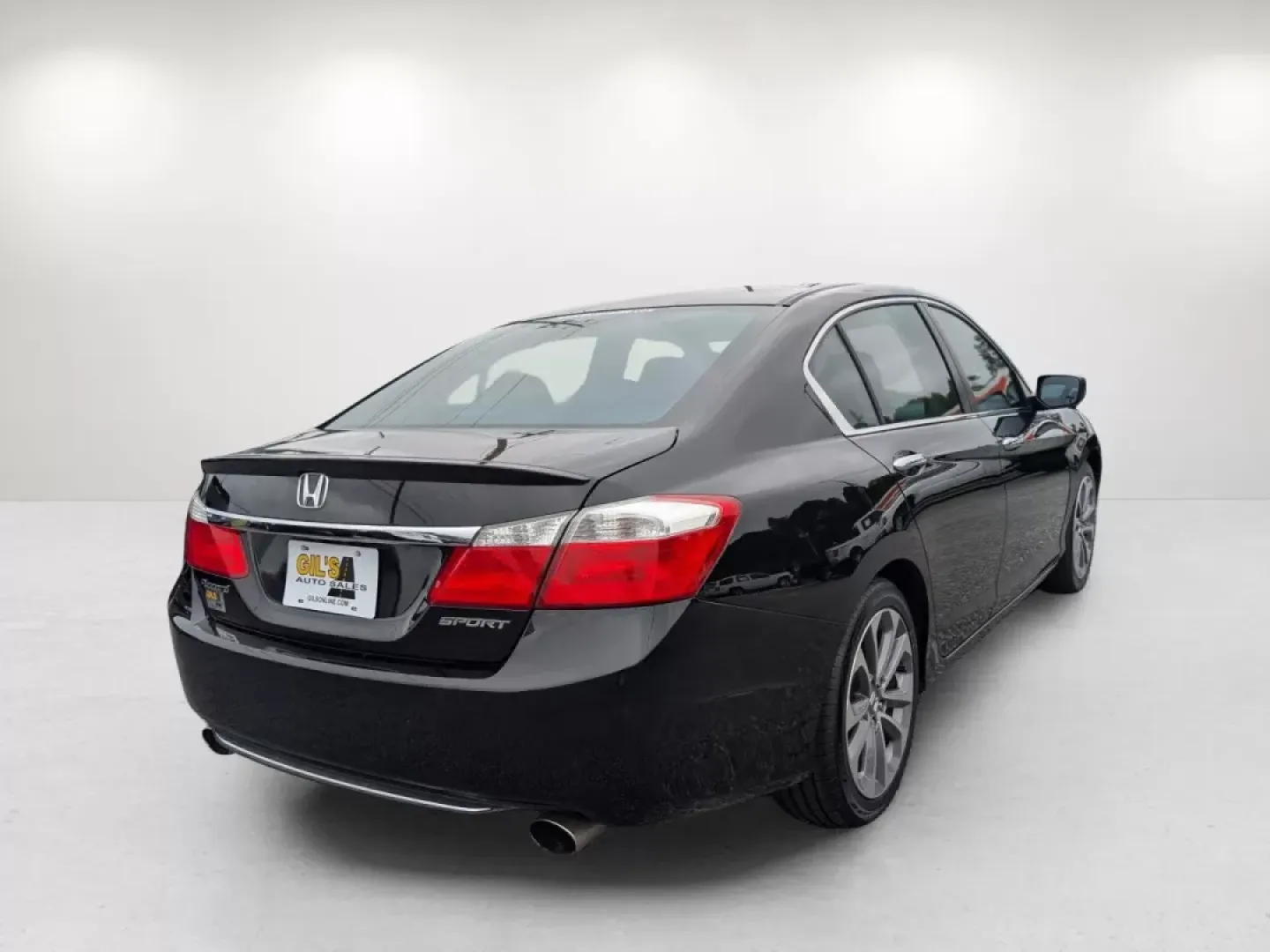 2014 Honda Accord Sedan Sport (1HGCR2F52EA) with an Other engine, located at 804 22nd Ave, Phenix City, AL, 36870, (334) 297-1860, 32.484749, -85.024475 - **Discover the Perfect 2014 Honda Accord Sport: Your Dream Sedan for Every Lifestyle!**<br /> <br /> Are you in search of a reliable vehicle to enhance your daily commute or make family outings more enjoyable? Look no further than this stunning 2014 Honda Accord Sedan, now available at Gils Auto in - Photo#4