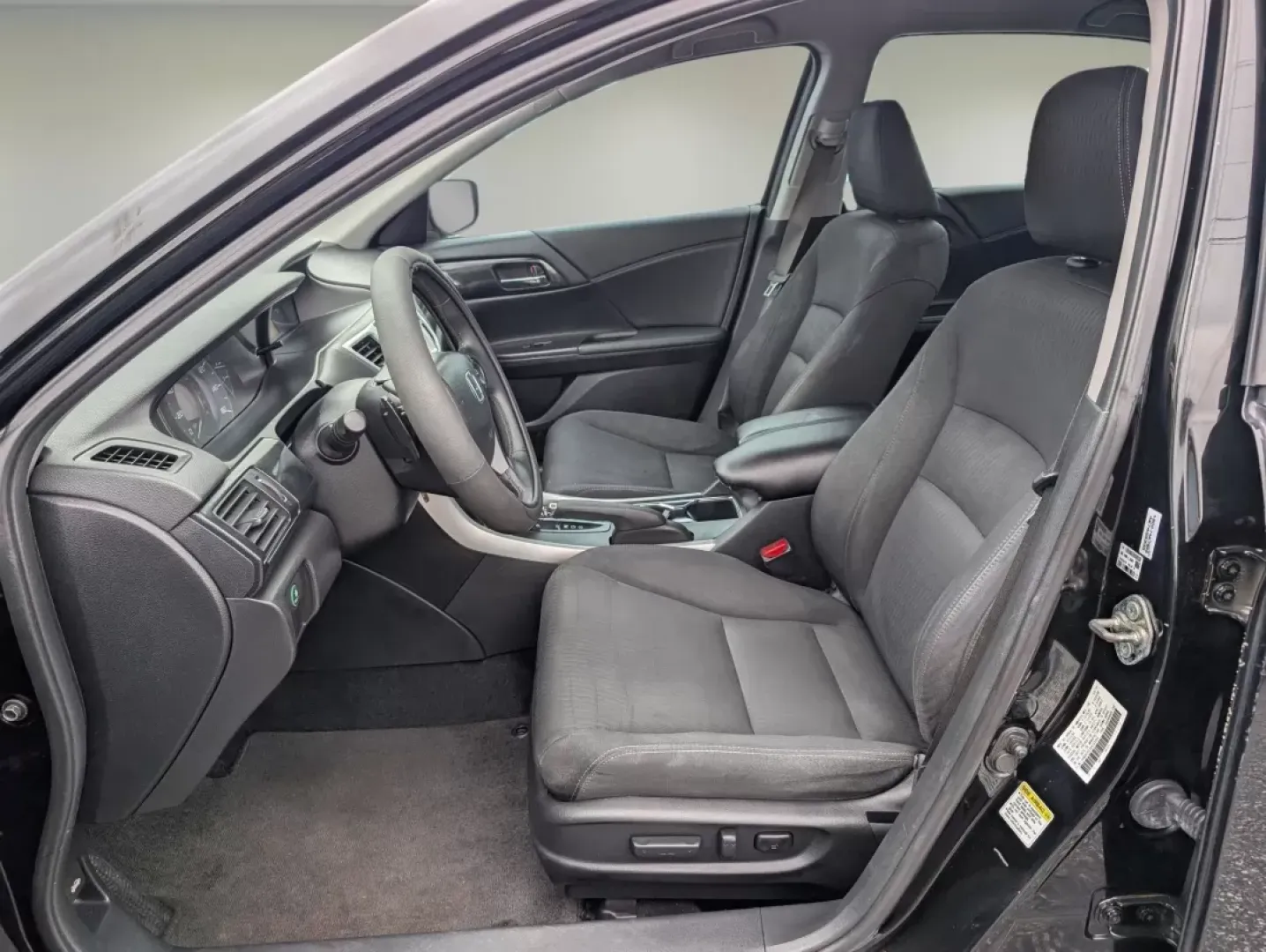 2014 Honda Accord Sedan Sport (1HGCR2F52EA) with an Other engine, located at 804 22nd Ave, Phenix City, AL, 36870, (334) 297-1860, 32.484749, -85.024475 - **Discover the Perfect 2014 Honda Accord Sport: Your Dream Sedan for Every Lifestyle!**<br /> <br /> Are you in search of a reliable vehicle to enhance your daily commute or make family outings more enjoyable? Look no further than this stunning 2014 Honda Accord Sedan, now available at Gils Auto in - Photo#9