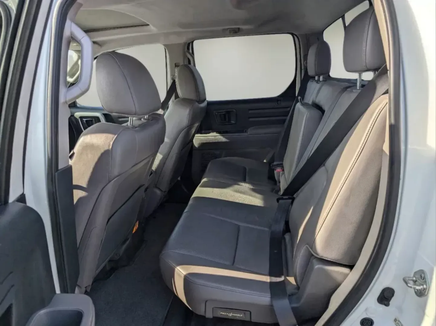 2014 Honda Ridgeline RTL (5FPYK1F50EB) with an Regular Unleaded V-6 3.5 L/212 engine, 5-Speed Automatic w/OD transmission, located at 521 Old Farm Lane Rd, Prattville, AL, 36066, (334) 325-1505, 32.482460, -86.416367 - 2014 Honda Ridgeline RTL - Photo#11
