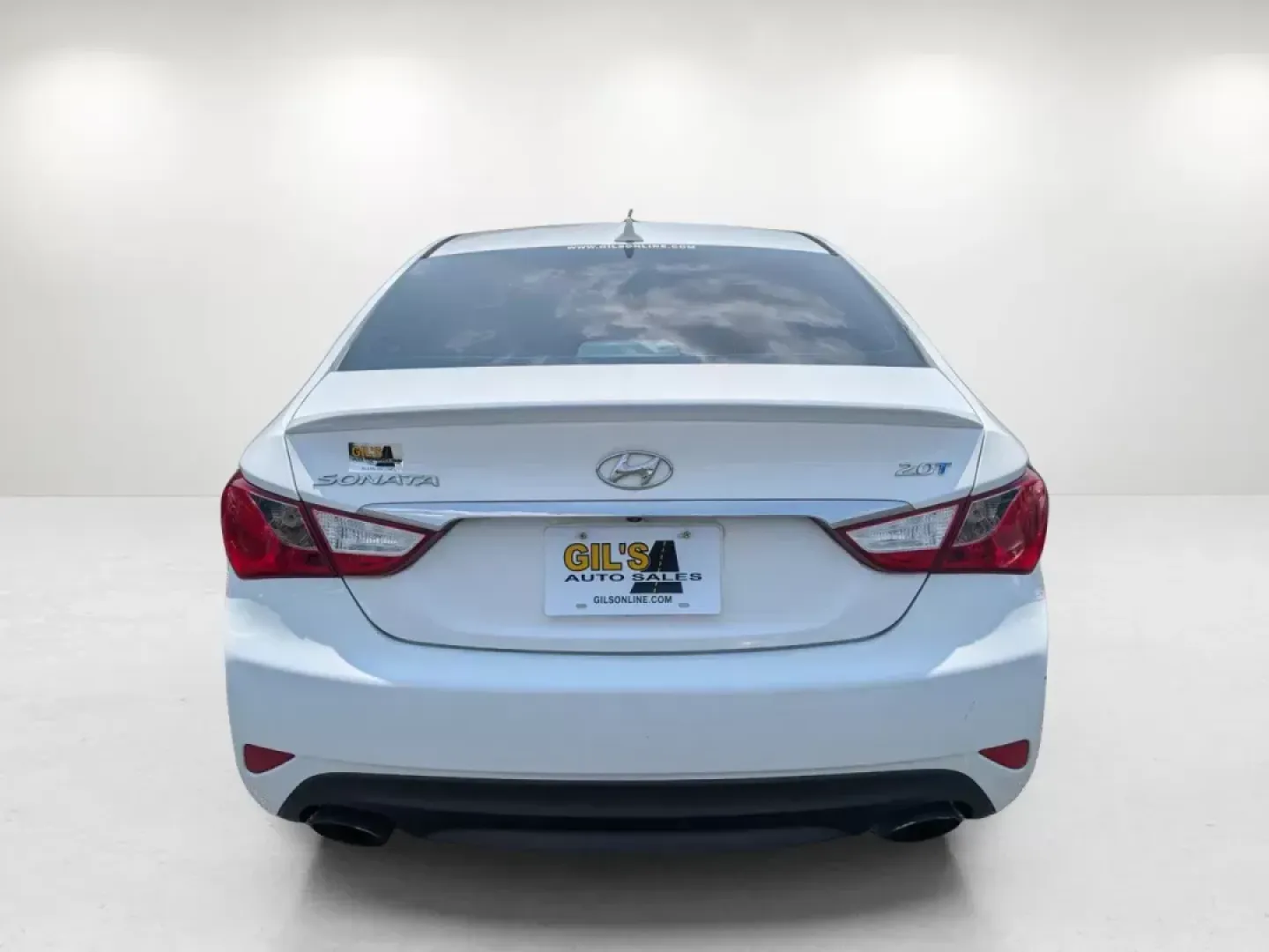 2014 /Black Hyundai Sonata SE (5NPEC4AB4EH) with an Intercooled Turbo Regular Unleaded I-4 2.0 L/122 engine, 6-Speed Automatic w/OD transmission, located at 804 22nd Ave, Phenix City, AL, 36870, (334) 297-1860, 32.484749, -85.024475 - **Experience the Open Road with the 2014 Hyundai Sonata SE Your Perfect Commuter Companion!**<br /> <br /> Are you searching for a reliable and stylish vehicle that seamlessly fits into your busy lifestyle? Look no further than this stunning 2014 Hyundai Sonata SE, now available at Gils Auto - Phen - Photo#5
