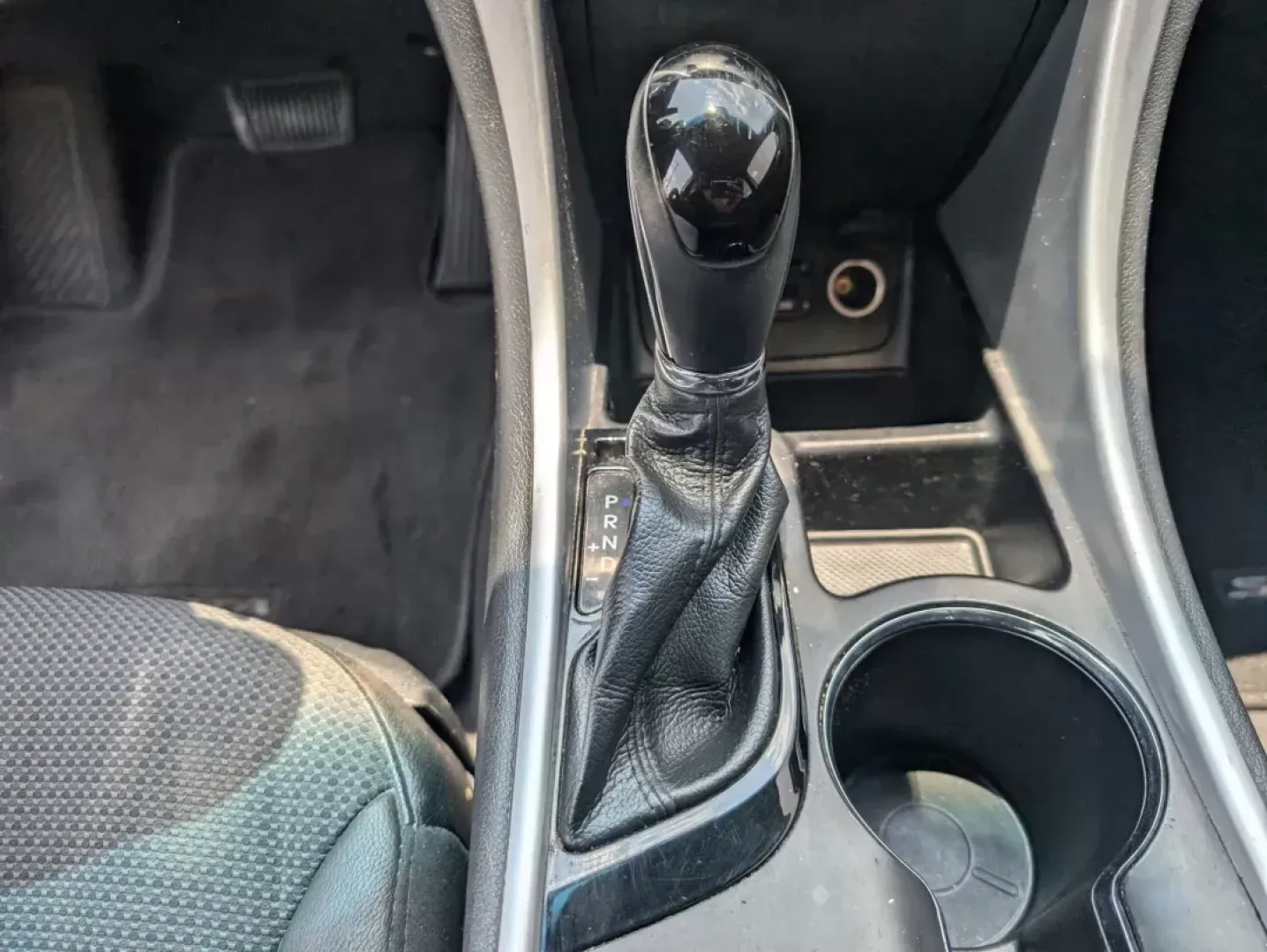 2014 /Black Hyundai Sonata SE (5NPEC4AB4EH) with an Intercooled Turbo Regular Unleaded I-4 2.0 L/122 engine, 6-Speed Automatic w/OD transmission, located at 804 22nd Ave, Phenix City, AL, 36870, (334) 297-1860, 32.484749, -85.024475 - **Experience the Open Road with the 2014 Hyundai Sonata SE Your Perfect Commuter Companion!**<br /> <br /> Are you searching for a reliable and stylish vehicle that seamlessly fits into your busy lifestyle? Look no further than this stunning 2014 Hyundai Sonata SE, now available at Gils Auto - Phen - Photo#13