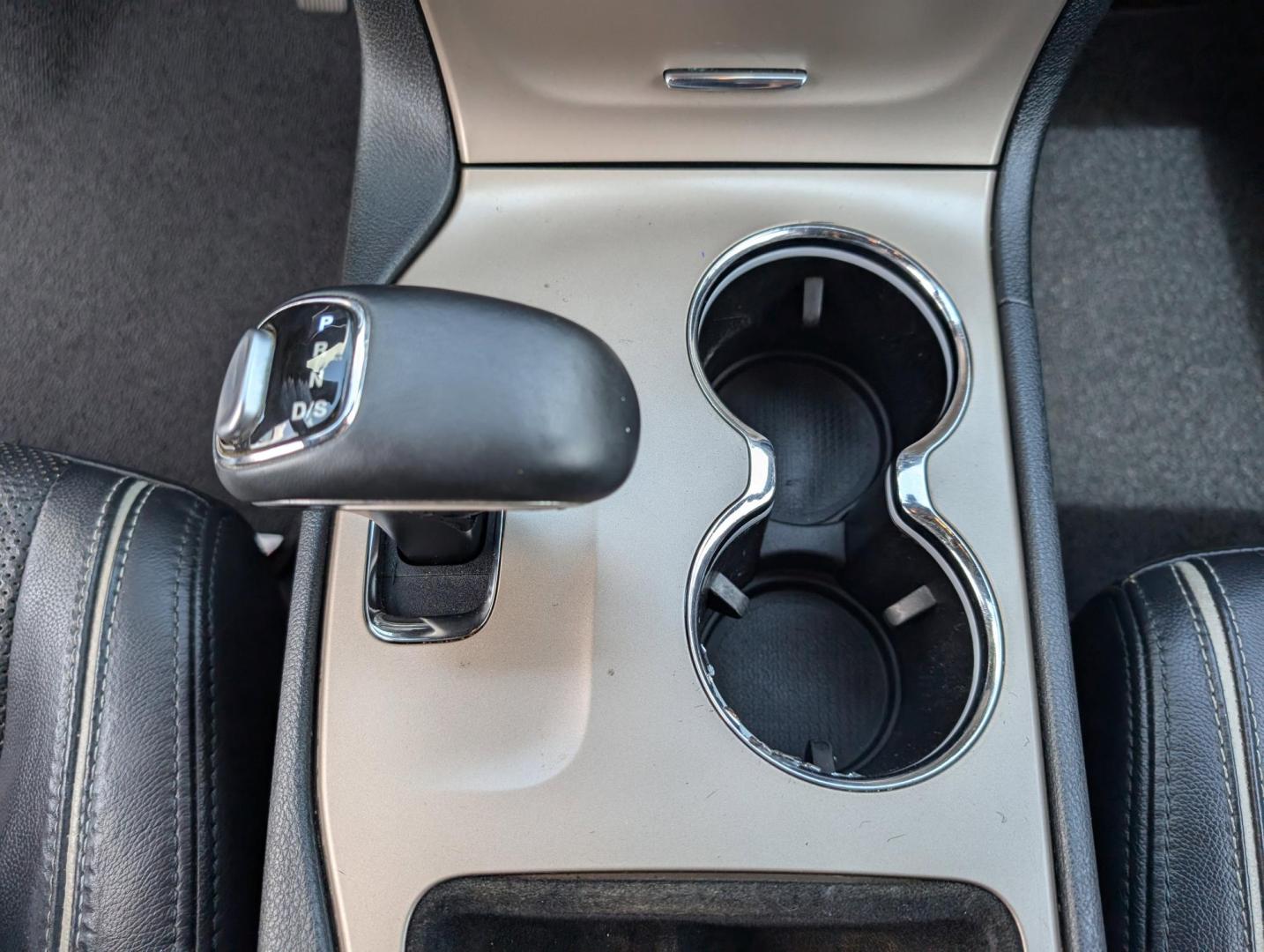 2014 /Black Jeep Grand Cherokee Laredo (1C4RJEAG1EC) with an Regular Unleaded V-6 3.6 L/220 engine, 8-Speed Automatic w/OD transmission, located at 3959 U.S. 80 W, Phenix City, AL, 36870, (334) 297-4885, 32.469296, -85.135185 - 2014 Jeep Grand Cherokee Laredo - Photo#12