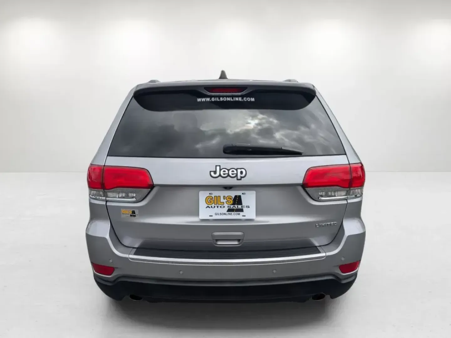 2014 /Black/Lt Frost Beige Jeep Grand Cherokee Limited (1C4RJEBG4EC) with an Regular Unleaded V-6 3.6 L/220 engine, 8-Speed Automatic w/OD transmission, located at 804 22nd Ave, Phenix City, AL, 36870, (334) 297-1860, 32.484749, -85.024475 - **Elevate Your Adventures with the 2014 Jeep Grand Cherokee Limited!** <br /> <br /> Are you ready to take your road trips and weekend adventures to the next level? The 2014 Jeep Grand Cherokee Limited is the perfect companion for those who seek both luxury and capability. Whether you're navigating - Photo#5
