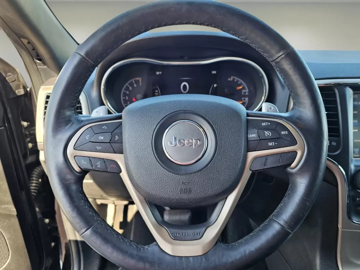2014 /Black Jeep Grand Cherokee Altitude (1C4RJFAG4EC) with an Other engine, located at 3959 U.S. 80 W, Phenix City, AL, 36870, (334) 297-4885, 32.469296, -85.135185 - Looking for a reliable SUV to elevate your family adventures or daily commutes? Look no further! At Gils Auto in Phenix City, AL, we proudly present this stunning 2014 Jeep Grand Cherokee Altitude, perfect for those who seek a blend of performance and comfort. Whether you're navigating through city - Photo#12