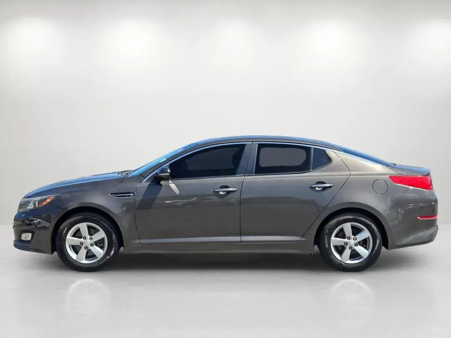 2014 /Beige Kia Optima LX (5XXGM4A74EG) with an Other engine, located at 804 22nd Ave, Phenix City, AL, 36870, (334) 297-1860, 32.484749, -85.024475 - **Experience Unmatched Comfort and Style with This 2014 Kia Optima LX Perfect for Your Daily Commutes!**<br /> <br /> If you're searching for a dependable sedan that perfectly blends style, comfort, and technology, your quest ends here! The 2014 Kia Optima LX is not just a car; it's a lifestyle upg - Photo#7