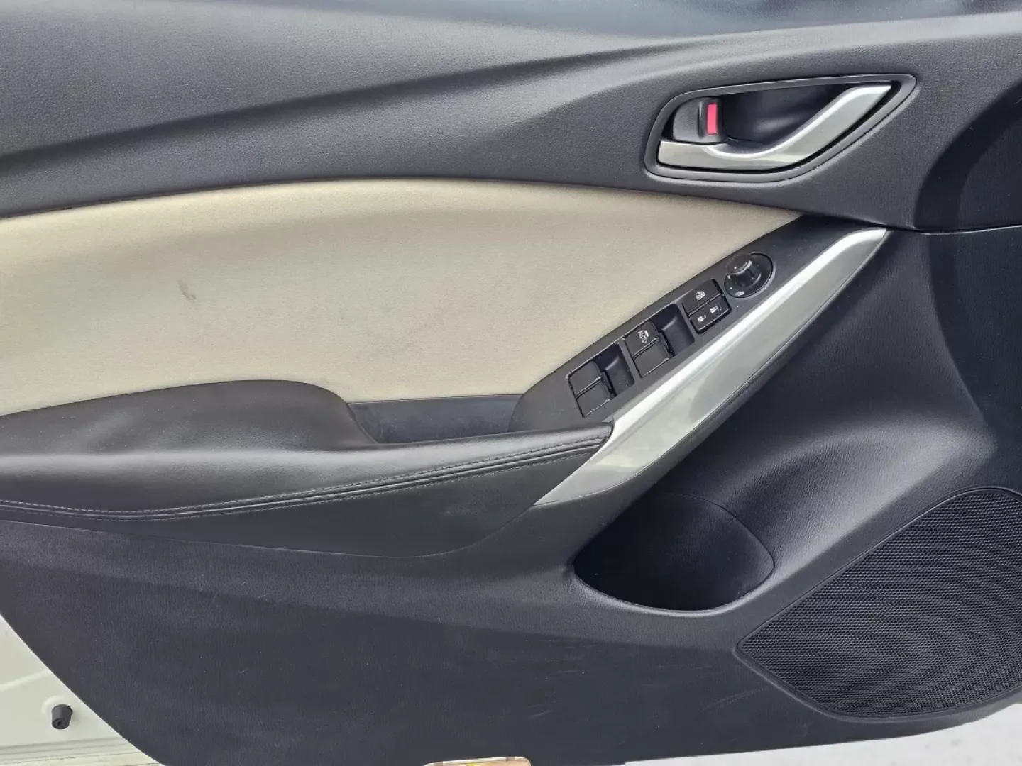 2014 /Sand Mazda Mazda6 i Sport (JM1GJ1U63E1) with an Other engine, located at 804 22nd Ave, Phenix City, AL, 36870, (334) 297-1860, 32.484749, -85.024475 - **Discover Your Next Adventure with the 2014 Mazda6 at Gils Auto in Phenix City, AL!**<br /> <br /> Are you in the market for a vehicle that seamlessly balances style, performance, and reliability? Look no further than the stunning 2014 Mazda6 i Sport, available now at Gils Auto, your trusted Buy He - Photo#8