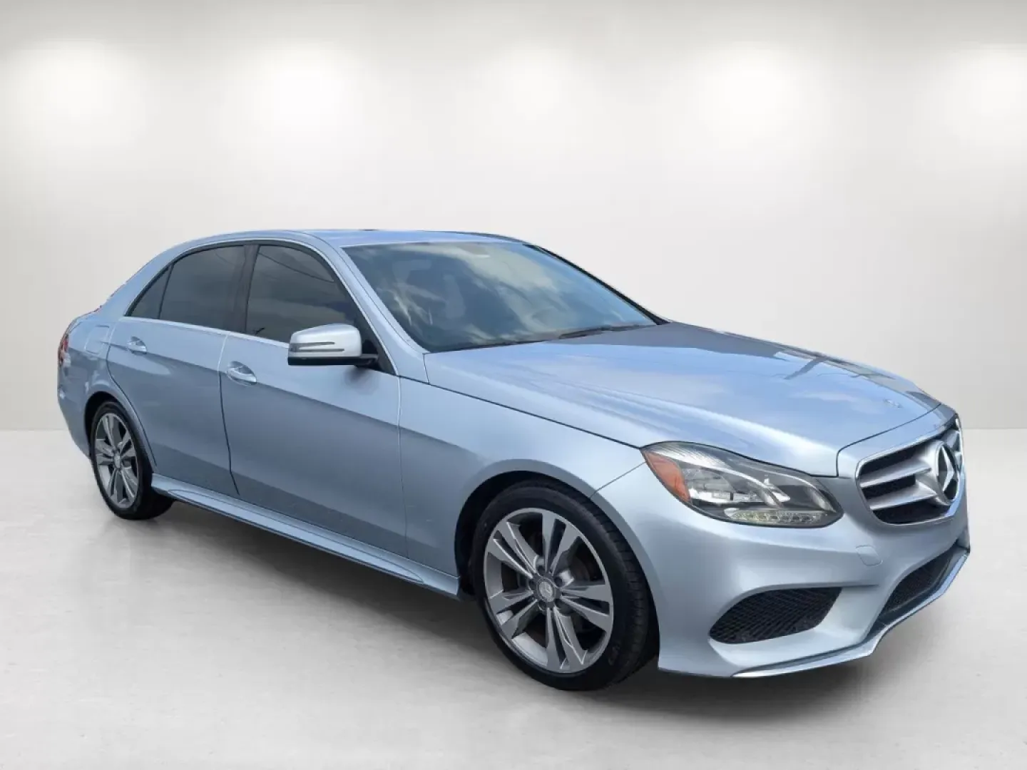 2014 Mercedes-Benz E-Class E 350 Sport (WDDHF5KB1EA) with an Other engine, located at 3959 U.S. 80 W, Phenix City, AL, 36870, (334) 297-4885, 32.469296, -85.135185 - **Elevate Your Driving Experience with the 2014 Mercedes-Benz E-Class E 350 Sport at Gils Auto!**<br /> <br /> Are you in search of a vehicle that aligns with your dynamic lifestyle in Phenix City, AL? Whether you're commuting to work, running errands, or embarking on weekend adventures, the 2014 Me - Photo#2
