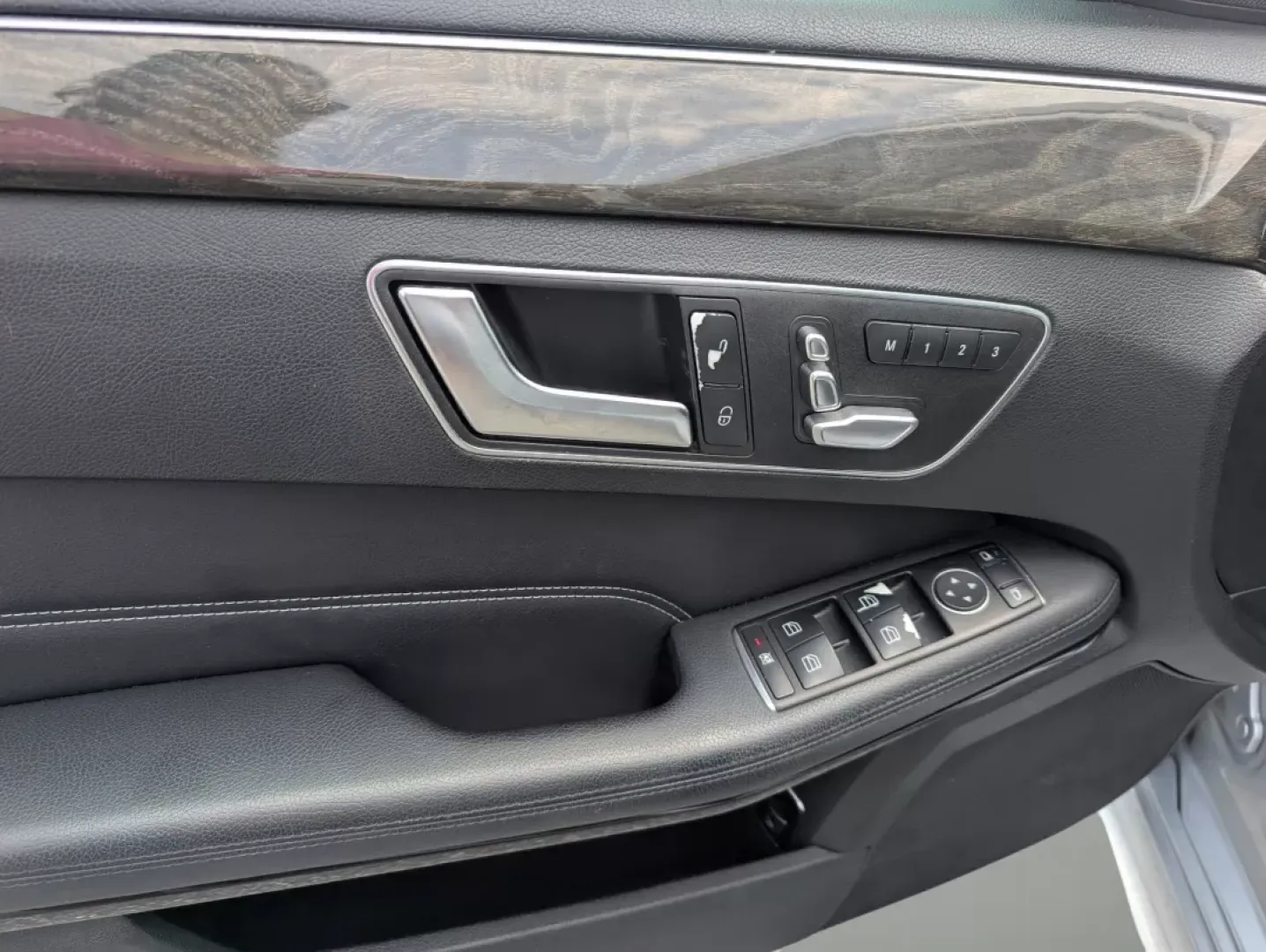 2014 Mercedes-Benz E-Class E 350 Sport (WDDHF5KB1EA) with an Other engine, located at 3959 U.S. 80 W, Phenix City, AL, 36870, (334) 297-4885, 32.469296, -85.135185 - **Elevate Your Driving Experience with the 2014 Mercedes-Benz E-Class E 350 Sport at Gils Auto!**<br /> <br /> Are you in search of a vehicle that aligns with your dynamic lifestyle in Phenix City, AL? Whether you're commuting to work, running errands, or embarking on weekend adventures, the 2014 Me - Photo#8