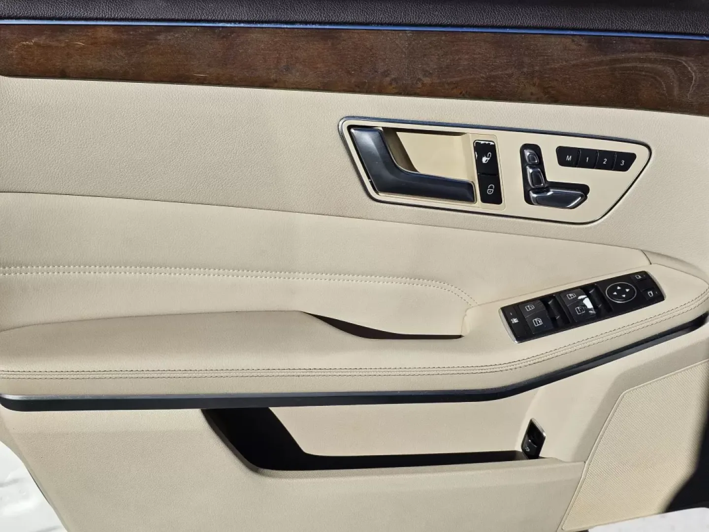 2014 Mercedes-Benz E-Class E 350 Sport (WDDHF5KBXEA) with an Other engine, located at 1430 Gateway Drive, Opelika, AL, 36801, (334) 239-0944, 32.637871, -85.409790 - 2014 Mercedes-Benz E-Class E 350 Sport - Photo#8