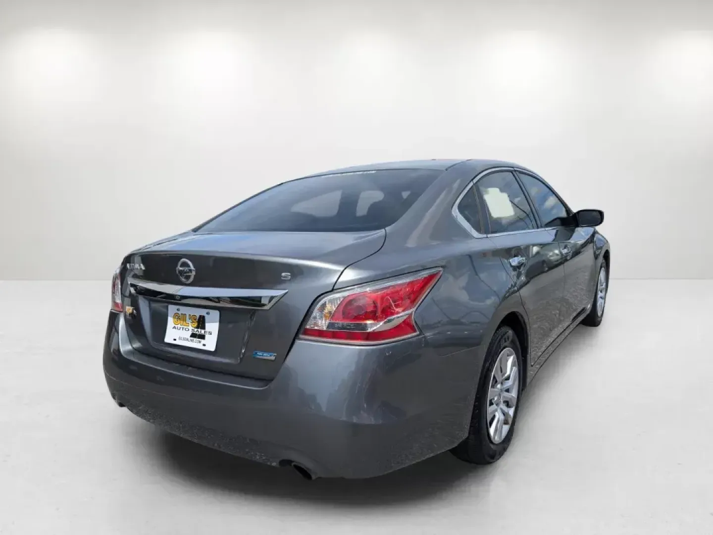 2014 /Charcoal Nissan Altima 2.5 S (1N4AL3AP8EC) with an Regular Unleaded I-4 2.5 L/152 engine, 1-Speed CVT w/OD transmission, located at 1430 Gateway Drive, Opelika, AL, 36801, (334) 239-0944, 32.637871, -85.409790 - 2014 Nissan Altima 2.5 S - Photo#3