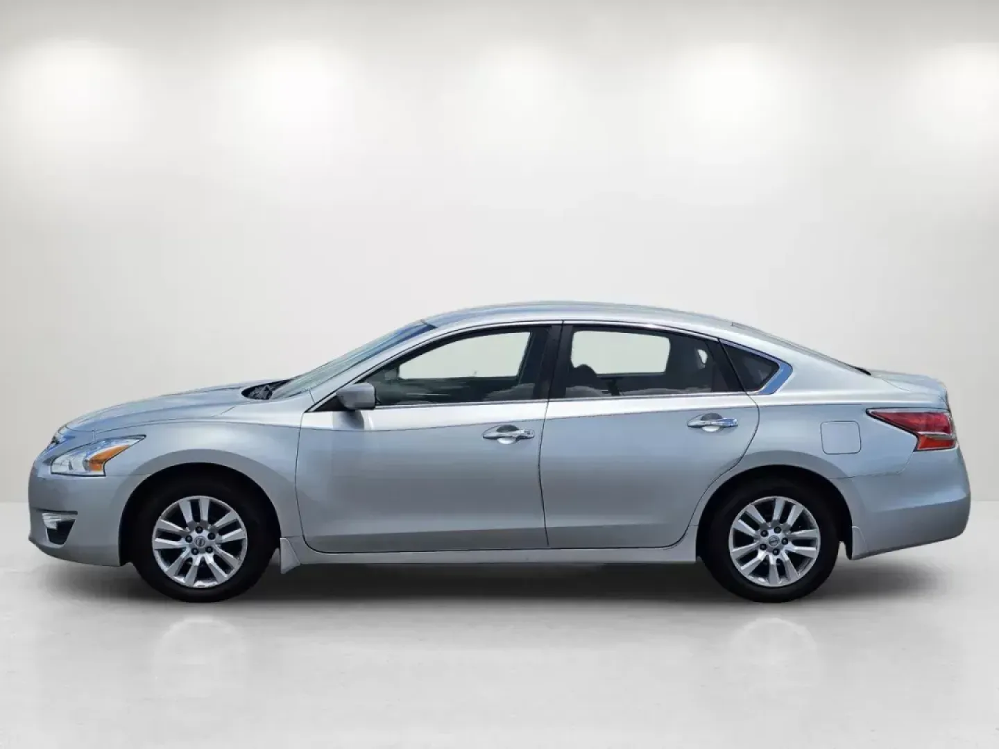 2014 /Charcoal Nissan Altima 2.5 S (1N4AL3AP2EC) with an Other engine, located at 521 Old Farm Lane Rd, Prattville, AL, 36066, (334) 325-1505, 32.482460, -86.416367 - **Discover Adventure and Comfort with the 2014 Nissan Altima at Gils Auto Your Trusted Buy Here Pay Here Dealership in Prattville, AL!**<br /> <br /> Are you ready to elevate your daily commute or family outings with a reliable and stylish sedan? The 2014 Nissan Altima is the perfect companion for - Photo#8