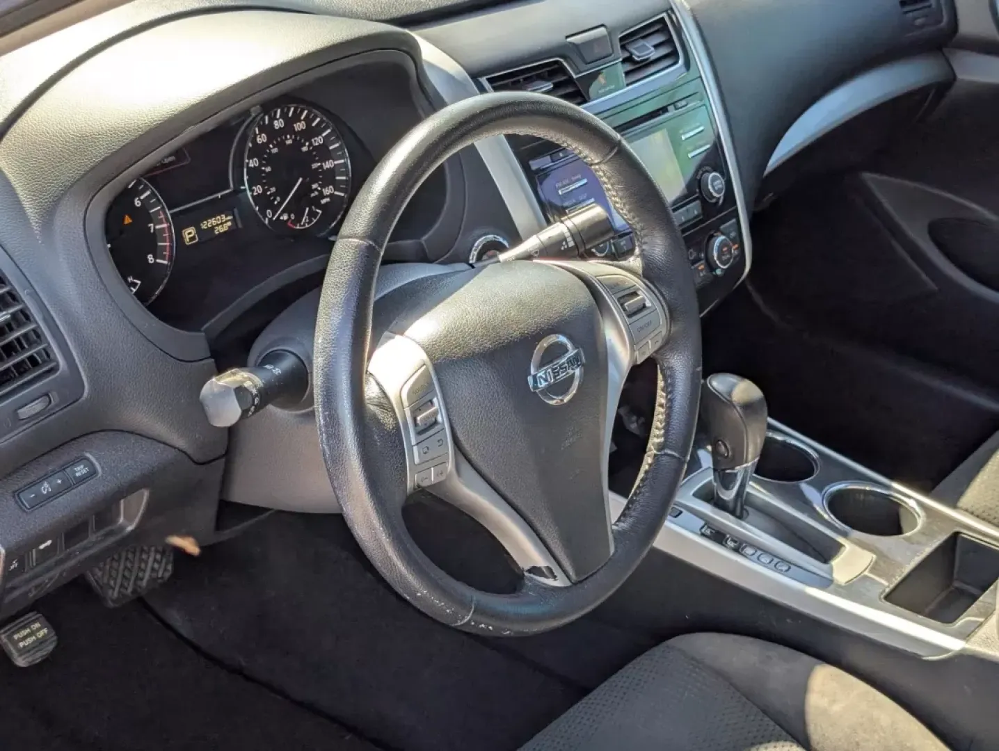 2014 /Black Nissan Altima 2.5 SV (1N4AL3AP8EC) with an Other engine, located at 1430 Gateway Drive, Opelika, AL, 36801, (334) 239-0944, 32.637871, -85.409790 - Discover the perfect blend of comfort, efficiency, and style with this 2014 Nissan Altima 2.5 SV, exclusively available at Gils Auto in Opelika, AL. If you are searching for a reliable sedan that excels in everyday commuting while also offering the versatility for weekend adventures, this Altima is - Photo#9