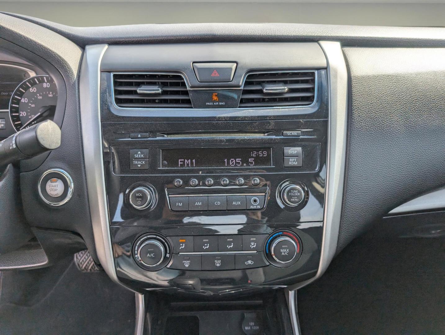 2014 /Charcoal Nissan Altima 2.5 (1N4AL3AP1EC) with an Regular Unleaded I-4 2.5 L/152 engine, 1-Speed CVT w/OD transmission, located at 1430 Gateway Drive, Opelika, AL, 36801, (334) 239-0944, 32.637871, -85.409790 - 2014 Nissan Altima 2.5 - Photo#14