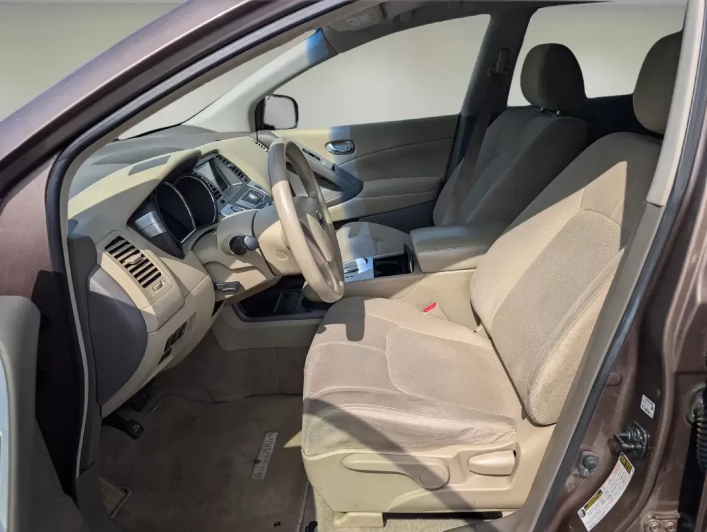 2014 Nissan Murano LE (JN8AZ1MU5EW) with an Regular Unleaded V-6 3.5 L/213 engine, 1-Speed CVT w/OD transmission, located at 804 22nd Ave, Phenix City, AL, 36870, (334) 297-1860, 32.484749, -85.024475 - 2014 Nissan Murano LE - Photo#10