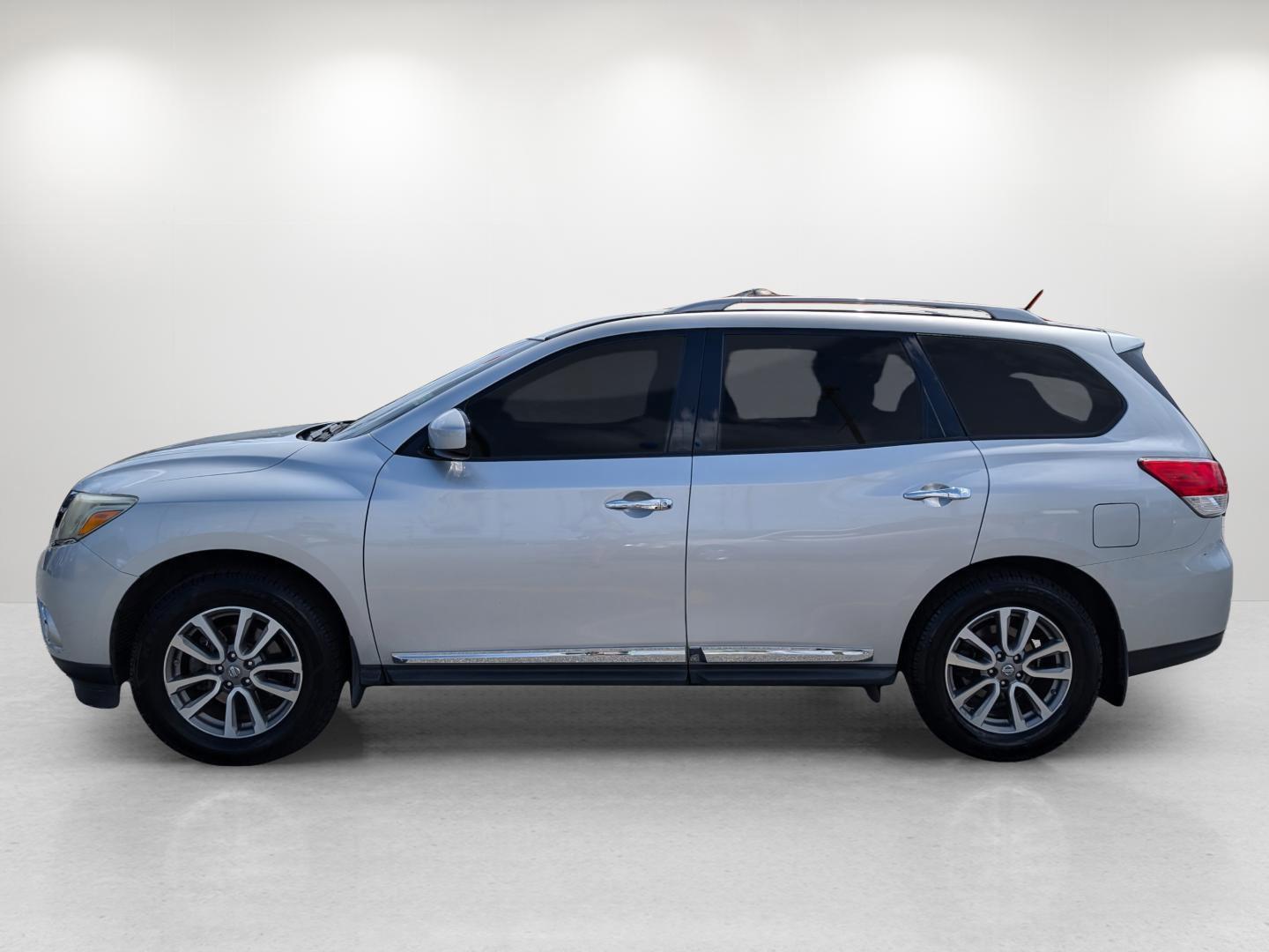 2014 /Charcoal Nissan Pathfinder SL (5N1AR2MNXEC) with an Regular Unleaded V-6 3.5 L/213 engine, 1-Speed CVT w/OD transmission, located at 5115 14th Ave., Columbus, GA, 31904, (706) 323-0345, 32.511494, -84.971046 - 2014 Nissan Pathfinder SL - Photo#1