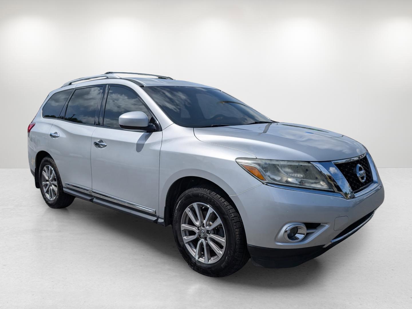 2014 /Charcoal Nissan Pathfinder SL (5N1AR2MNXEC) with an Regular Unleaded V-6 3.5 L/213 engine, 1-Speed CVT w/OD transmission, located at 5115 14th Ave., Columbus, GA, 31904, (706) 323-0345, 32.511494, -84.971046 - 2014 Nissan Pathfinder SL - Photo#6