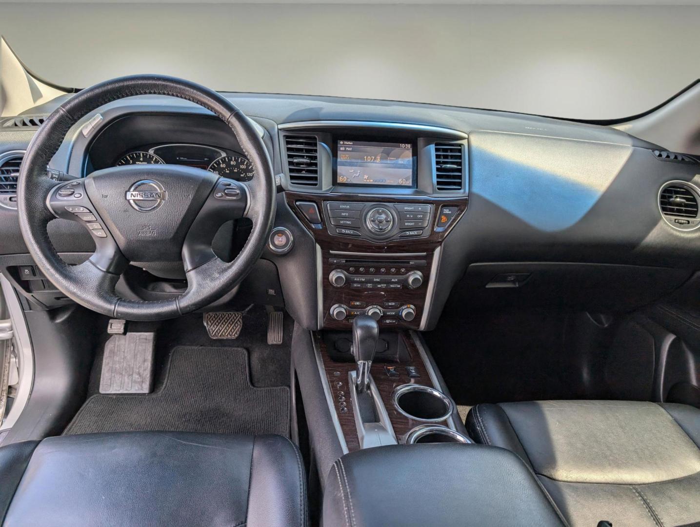 2014 /Charcoal Nissan Pathfinder SL (5N1AR2MNXEC) with an Regular Unleaded V-6 3.5 L/213 engine, 1-Speed CVT w/OD transmission, located at 5115 14th Ave., Columbus, GA, 31904, (706) 323-0345, 32.511494, -84.971046 - 2014 Nissan Pathfinder SL - Photo#12