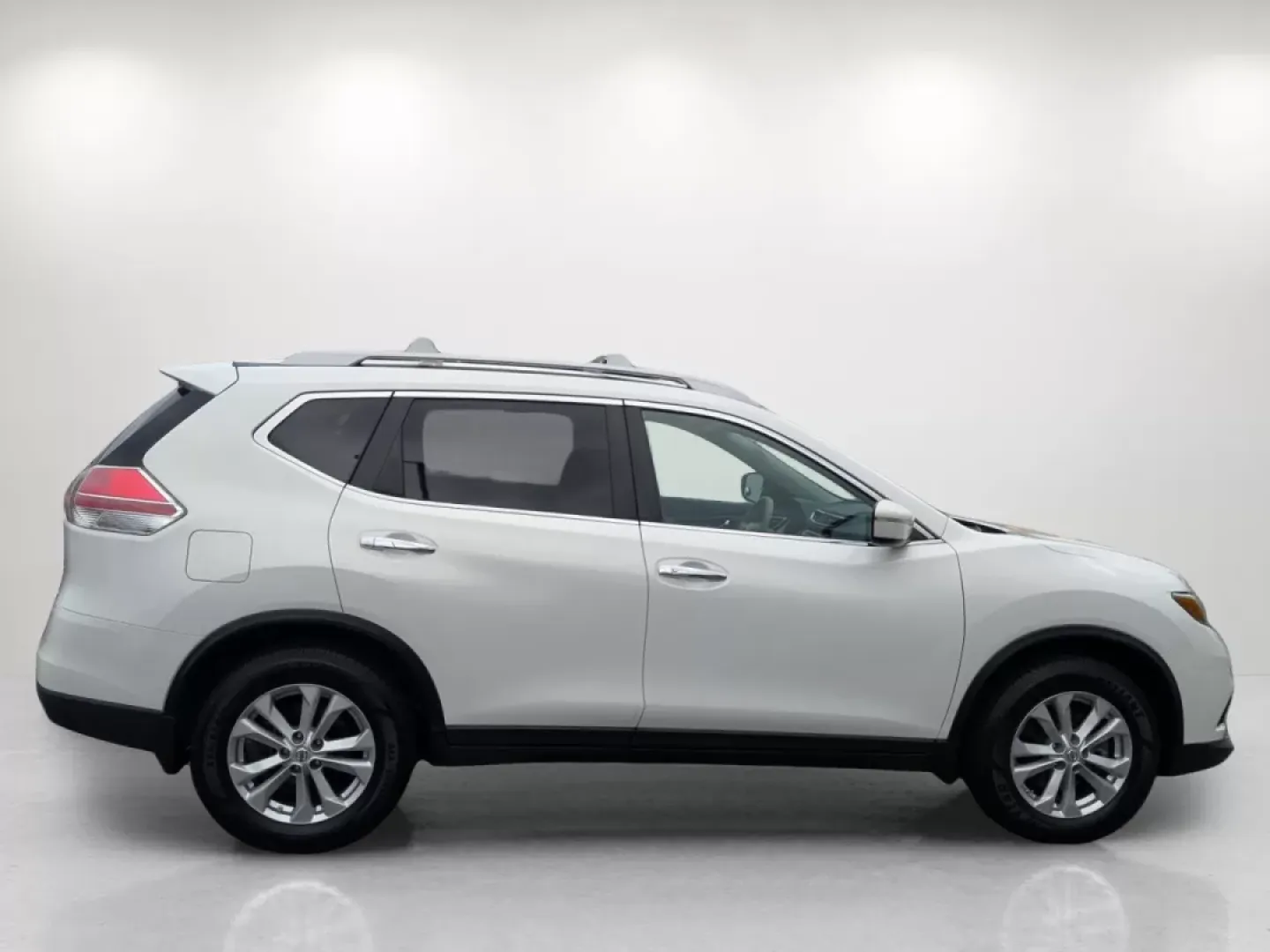 2014 /Almond Nissan Rogue SV (5N1AT2ML3EC) with an Other engine, located at 521 Old Farm Lane Rd, Prattville, AL, 36066, (334) 325-1505, 32.482460, -86.416367 - **Navigate Your World with the 2014 Nissan Rogue SV at Gils Auto - Phenix City**<br /> <br /> Are you ready to elevate your daily commute or embark on unforgettable family adventures? Look no further than the 2014 Nissan Rogue SV, now available at Gils Auto, your trusted Buy Here Pay Here dealership - Photo#3